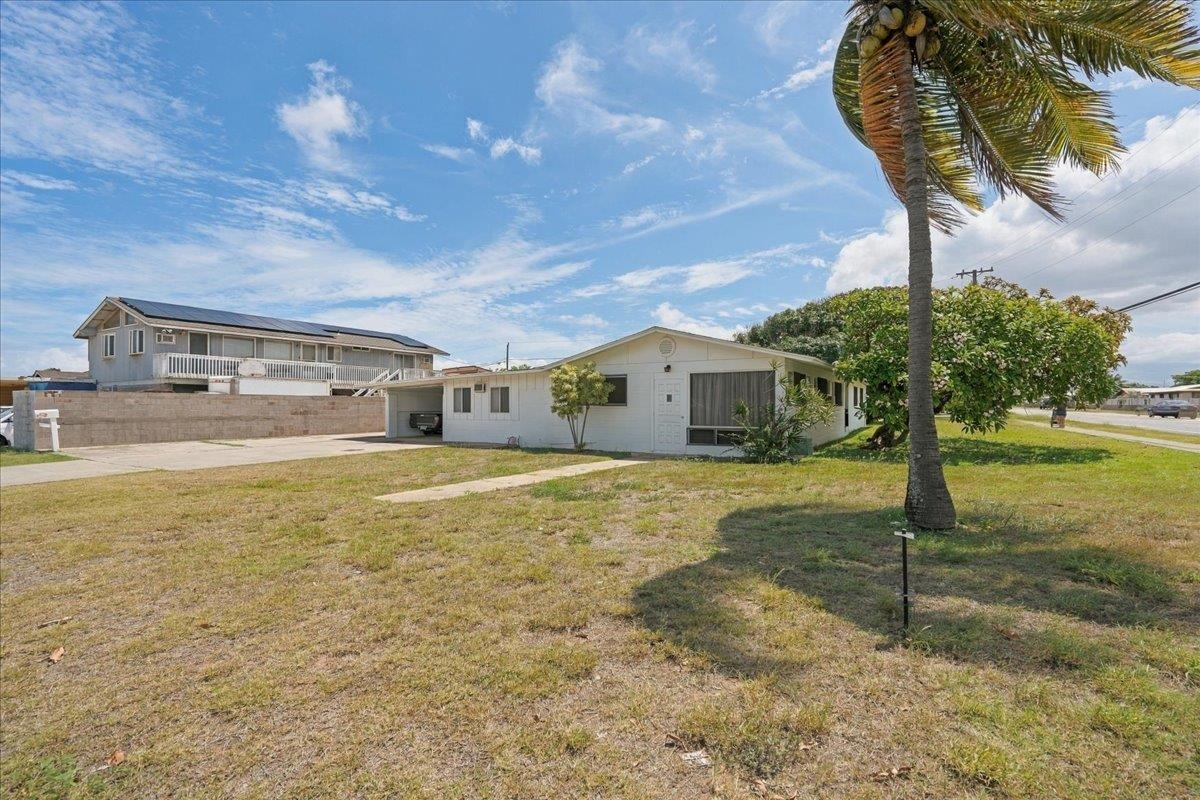 461  Lono Ave , Kahului home - photo 2 of 21