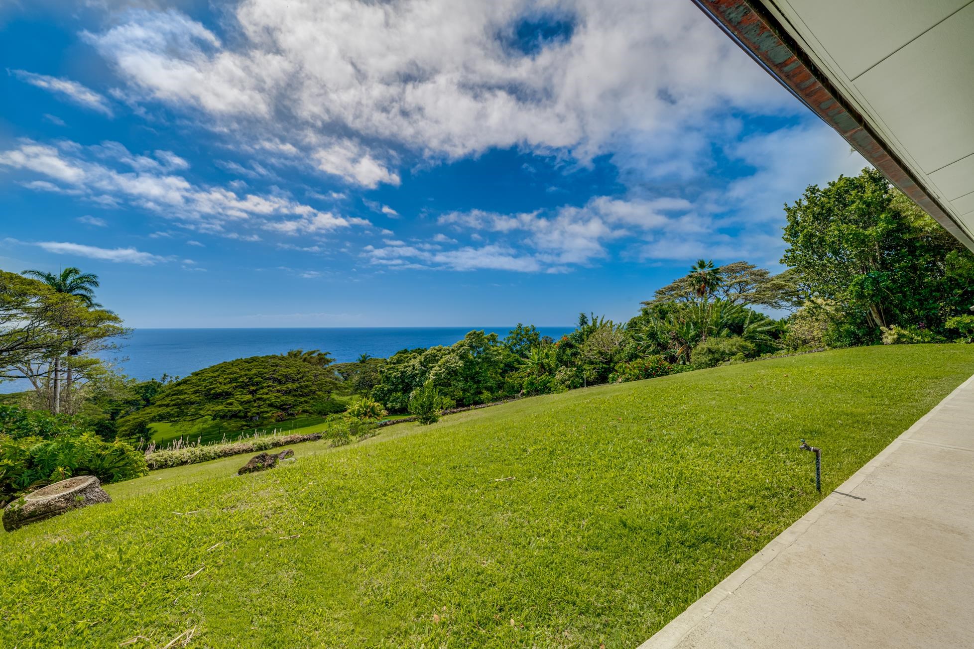46142  Hana Hwy Hwy Mu'olea, Hana home - photo 2 of 43