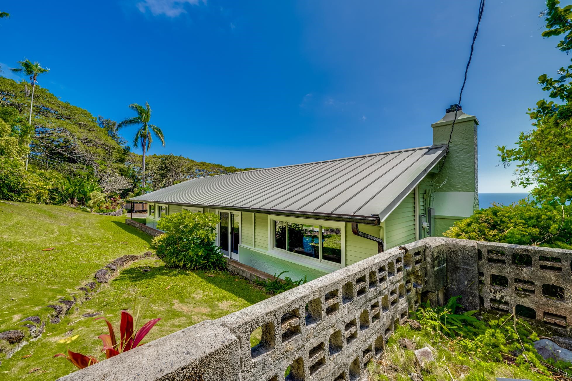 46142  Hana Hwy Hwy Mu'olea, Hana home - photo 33 of 43