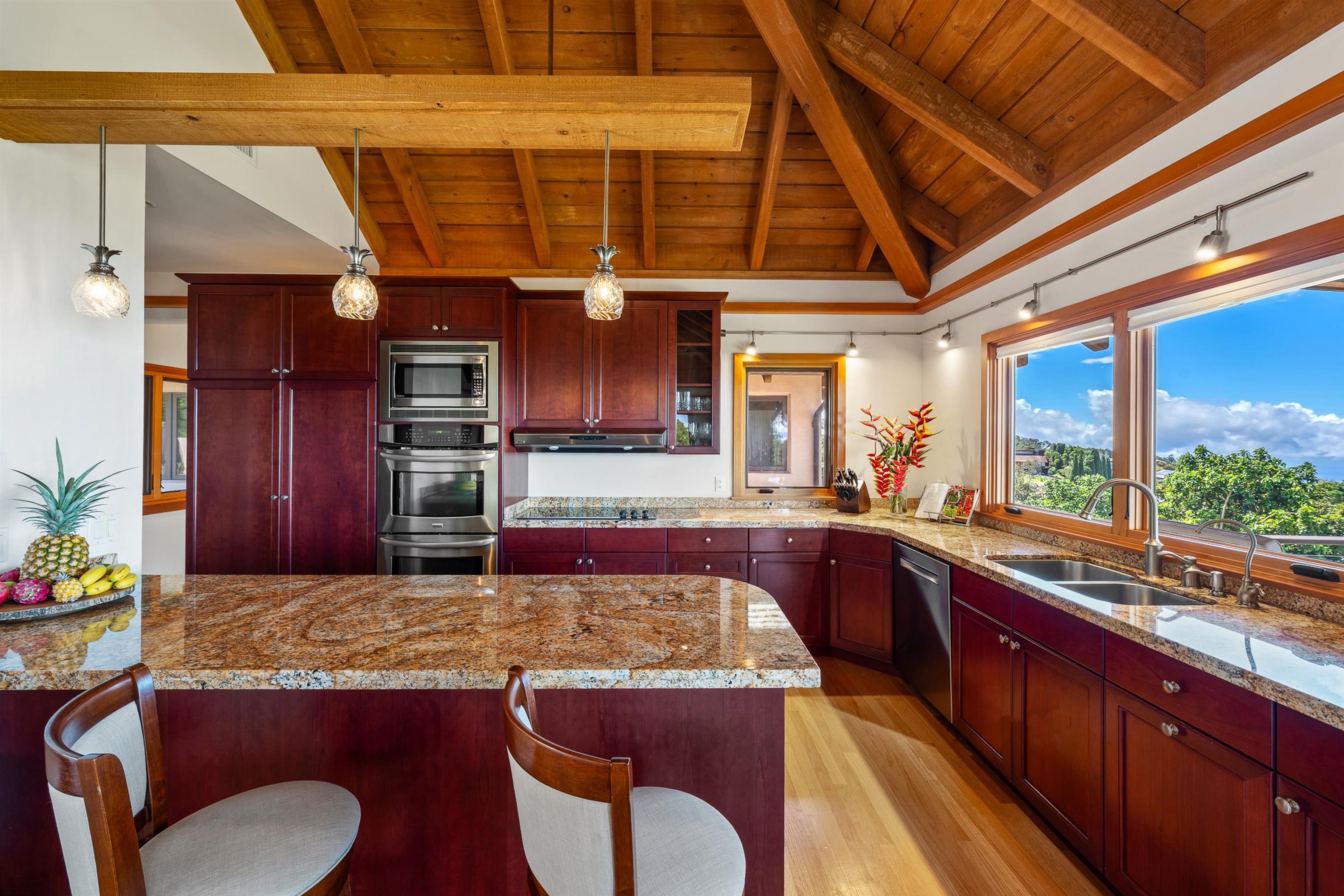 462  Ainakula Rd , Kula/Ulupalakua/Kanaio home - photo 6 of 34