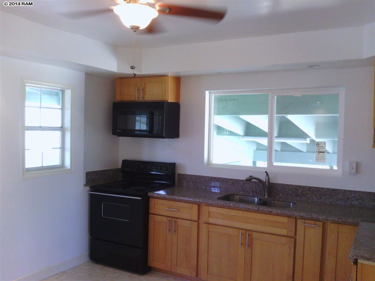 463  Maalo St Kahului, Kahului home - photo 5 of 25