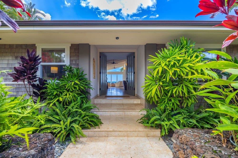 465 & 467  Hana Hwy Kuau, Spreckelsville/Paia/Kuau home - photo 5 of 50