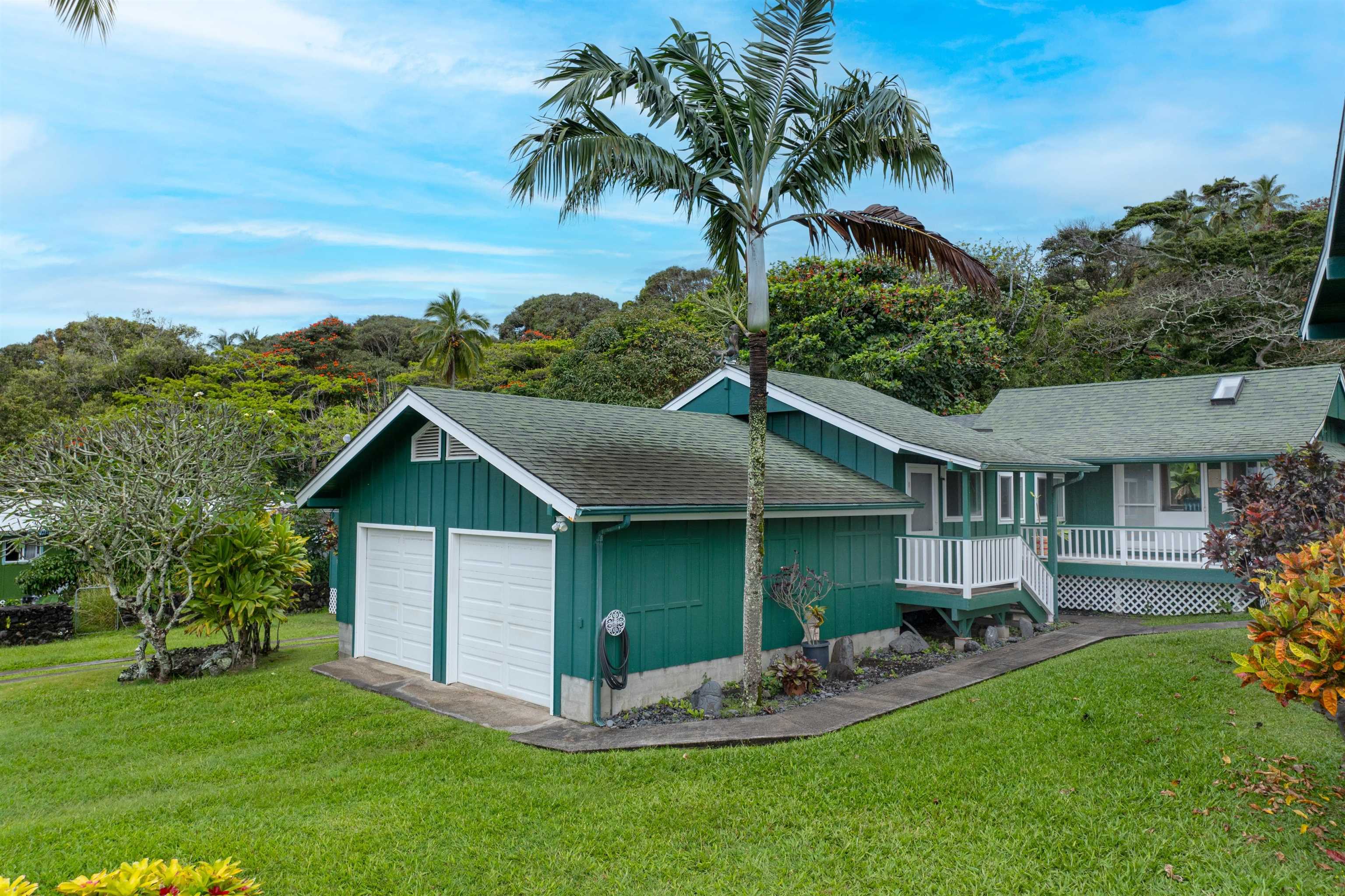 46703  Hana Hwy Hana / Puuiki, Hana home - photo 23 of 36