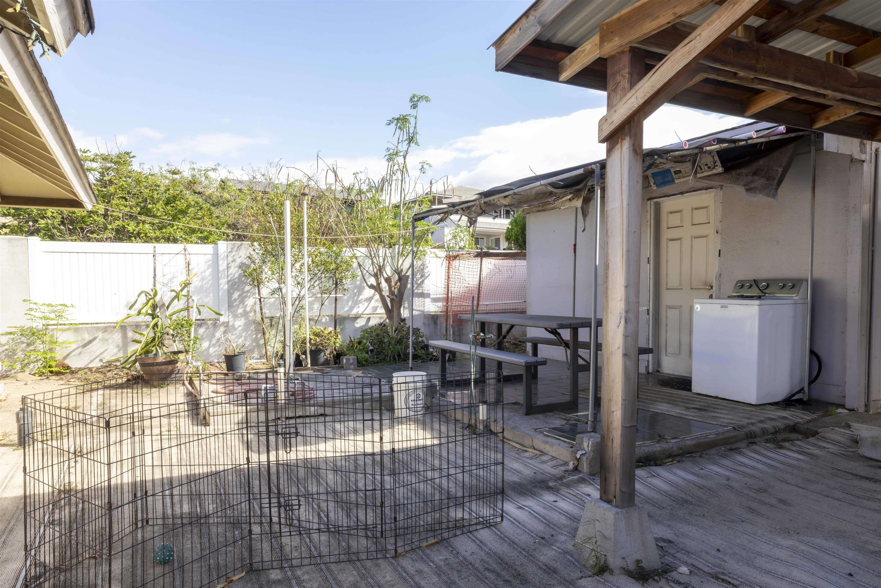 469  Aleo Pl , Kahului home - photo 6 of 21