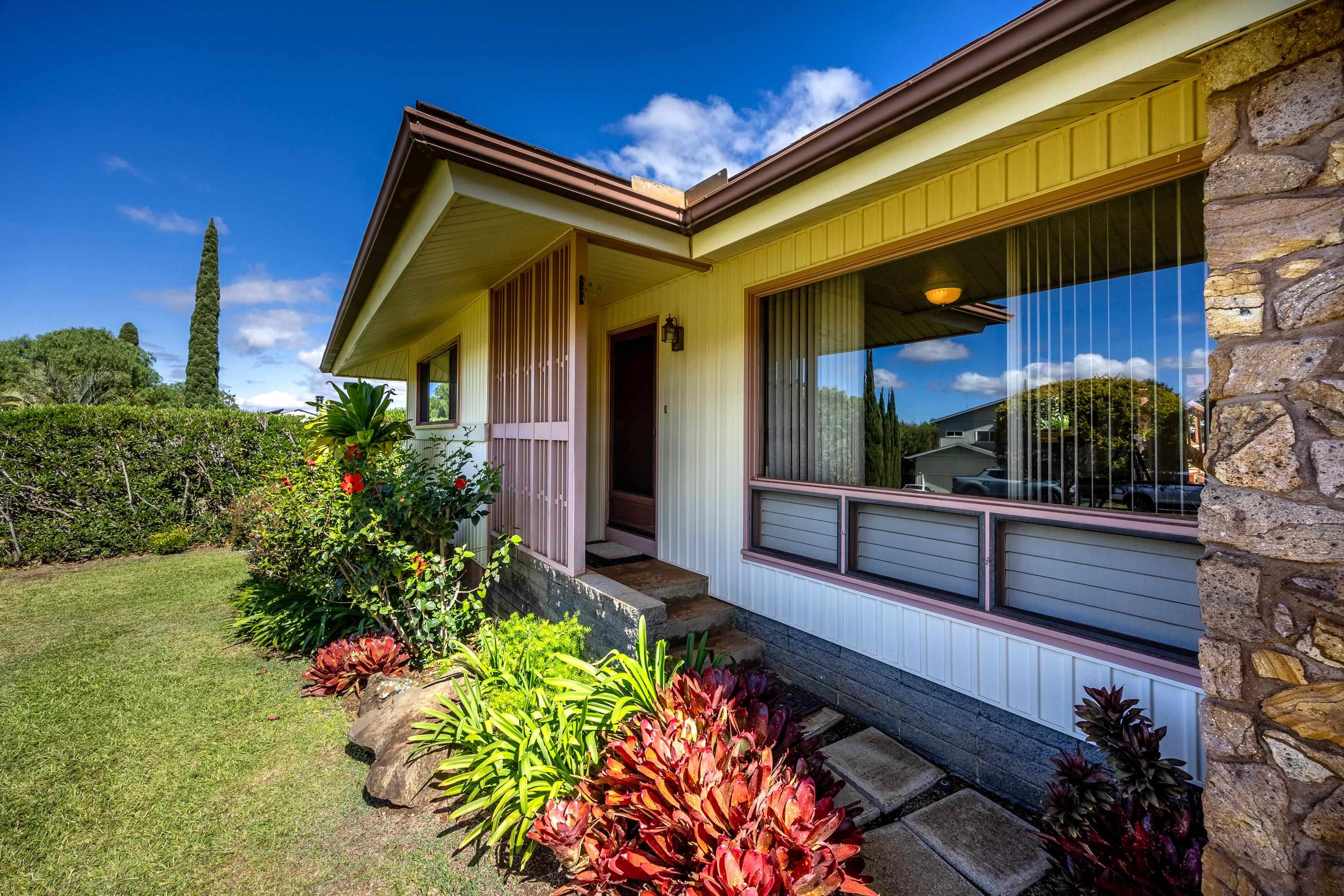 47  Ka Dr , Kula/Ulupalakua/Kanaio home - photo 3 of 50