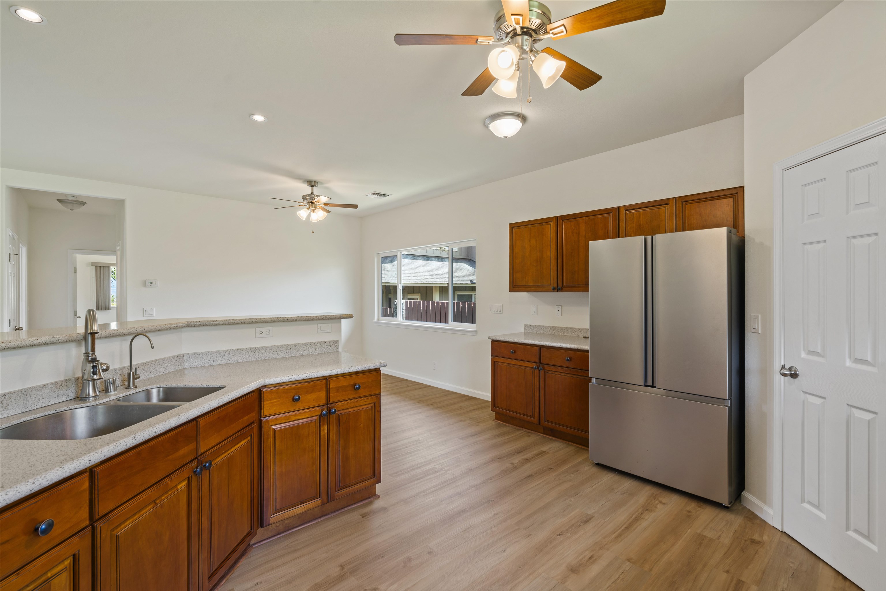 47  Moolu St , Wailuku home - photo 12 of 41