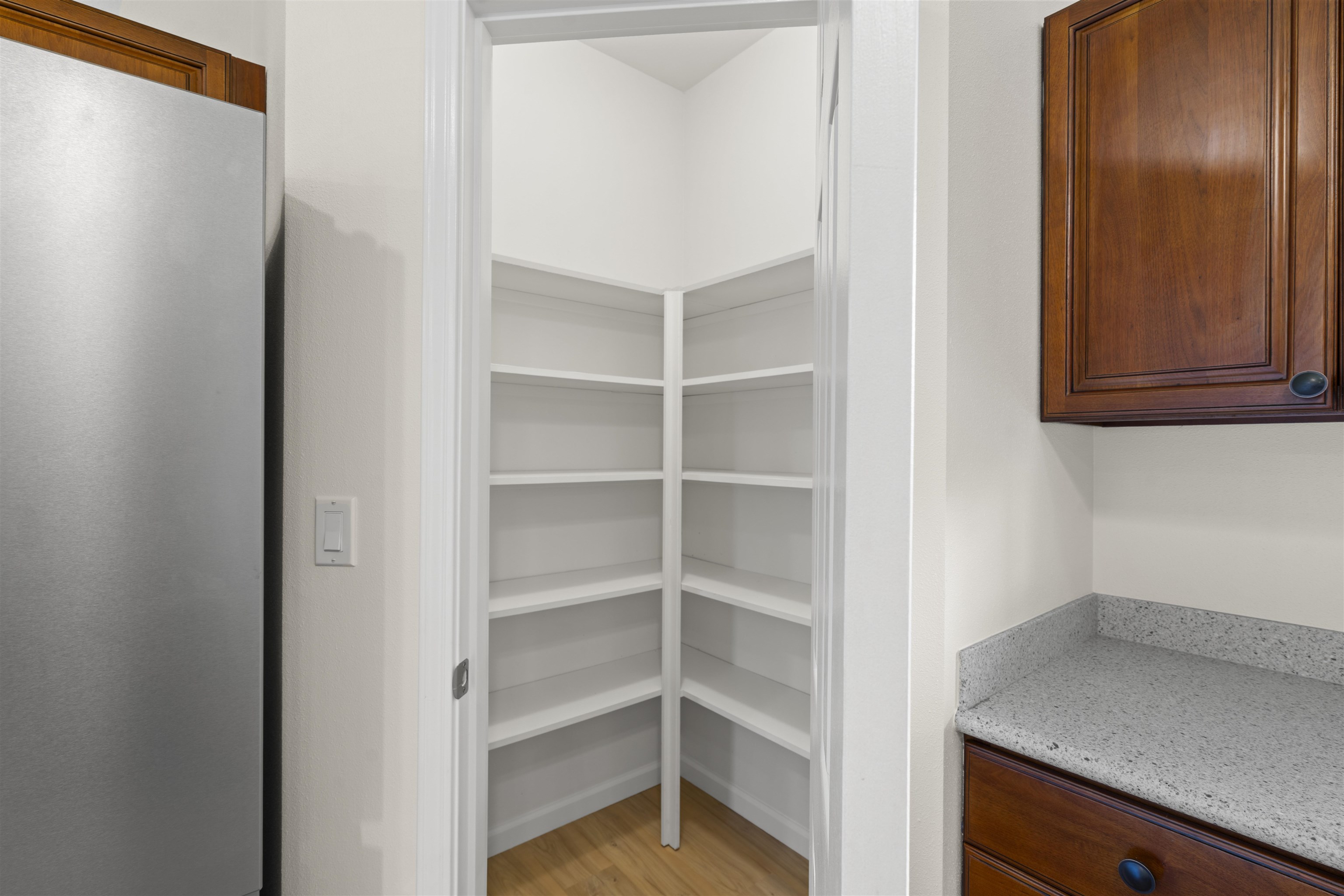 47  Moolu St , Wailuku home - photo 13 of 41