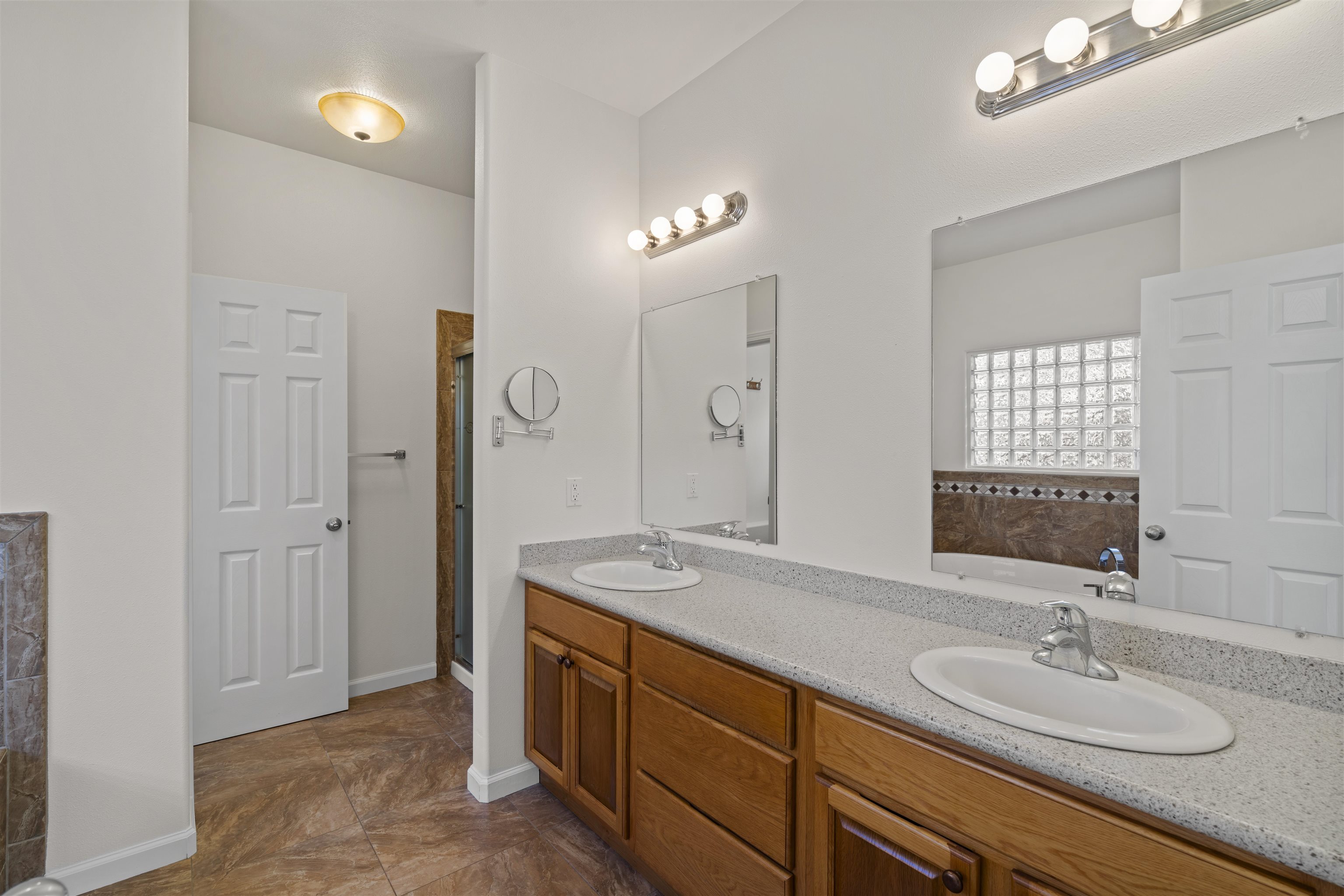 47  Moolu St , Wailuku home - photo 22 of 41