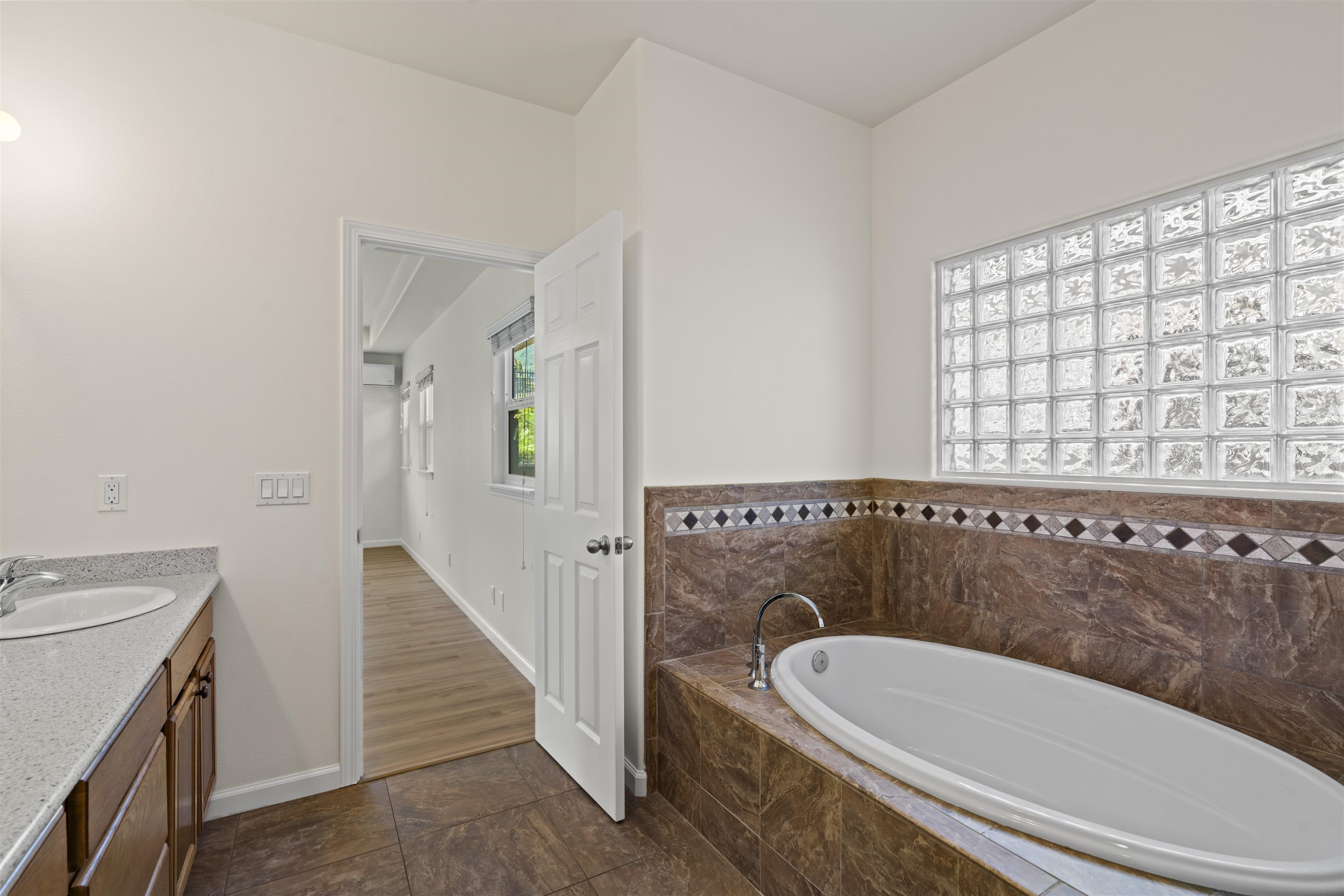 47  Moolu St , Wailuku home - photo 23 of 41