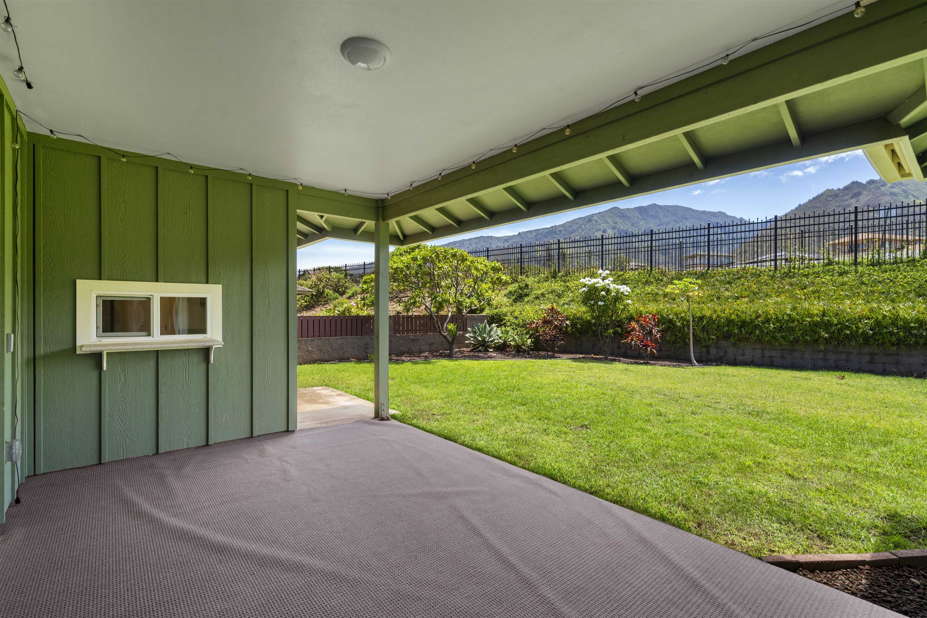 47  Moolu St , Wailuku home - photo 35 of 41