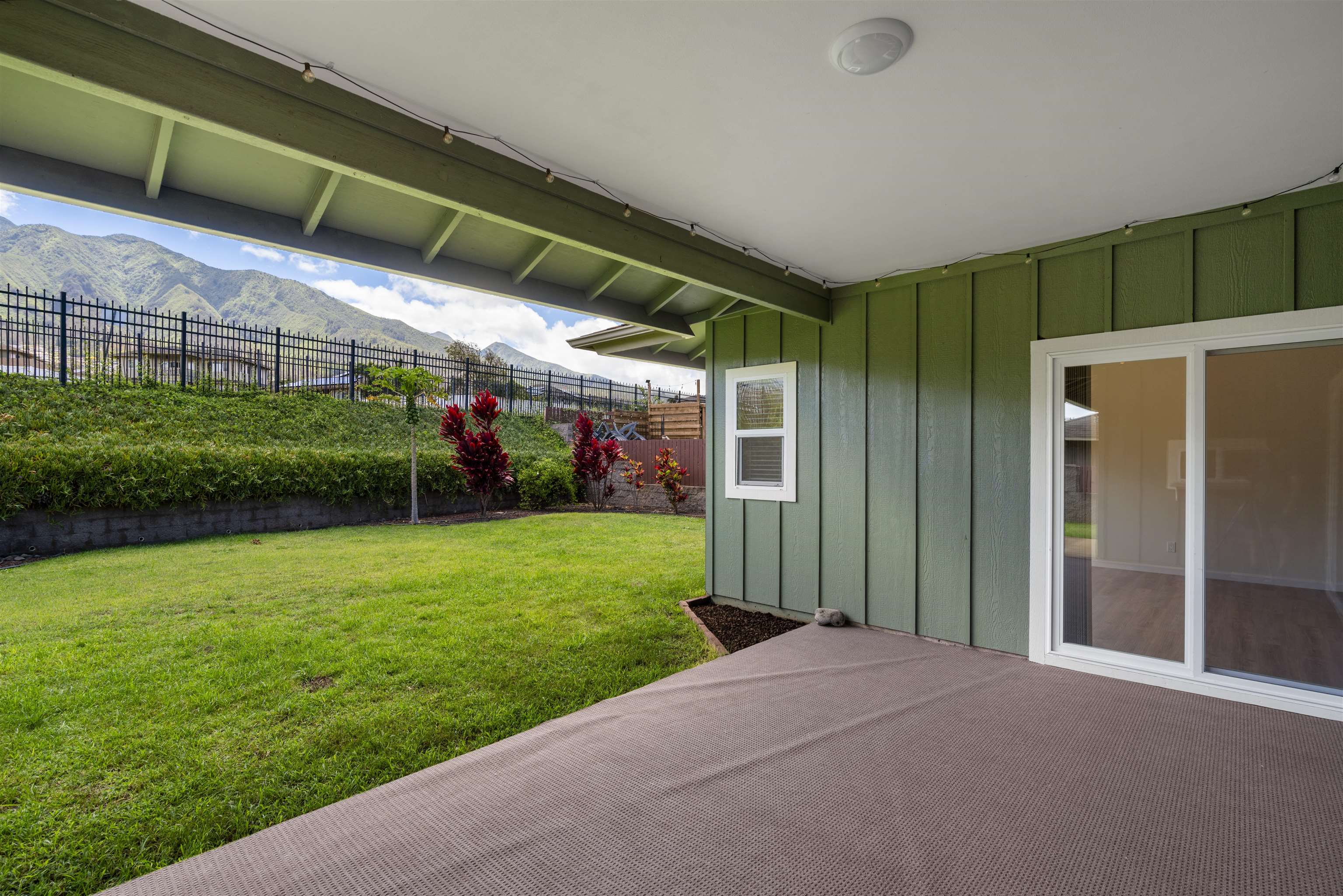 47  Moolu St , Wailuku home - photo 36 of 41