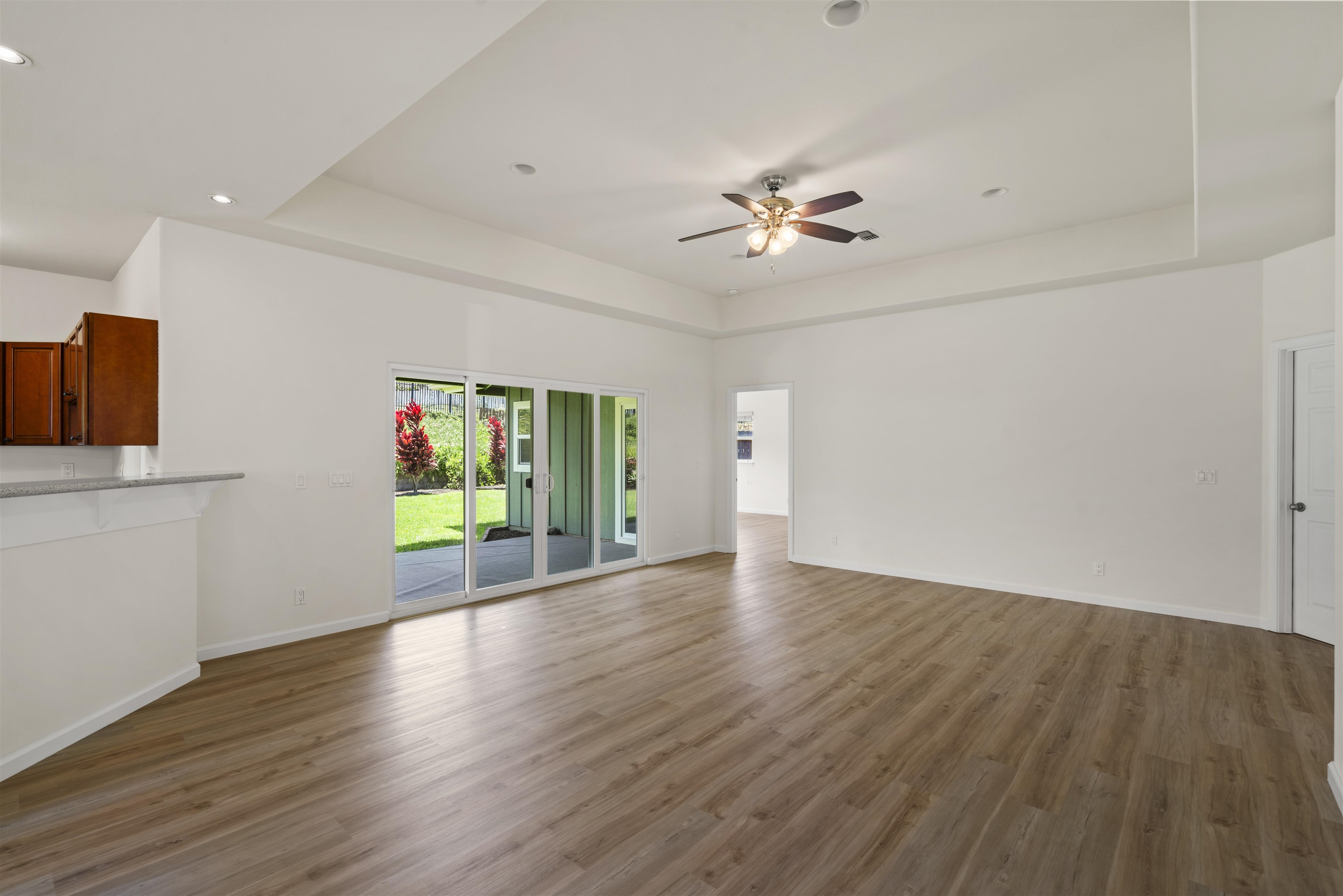 47  Moolu St , Wailuku home - photo 8 of 41