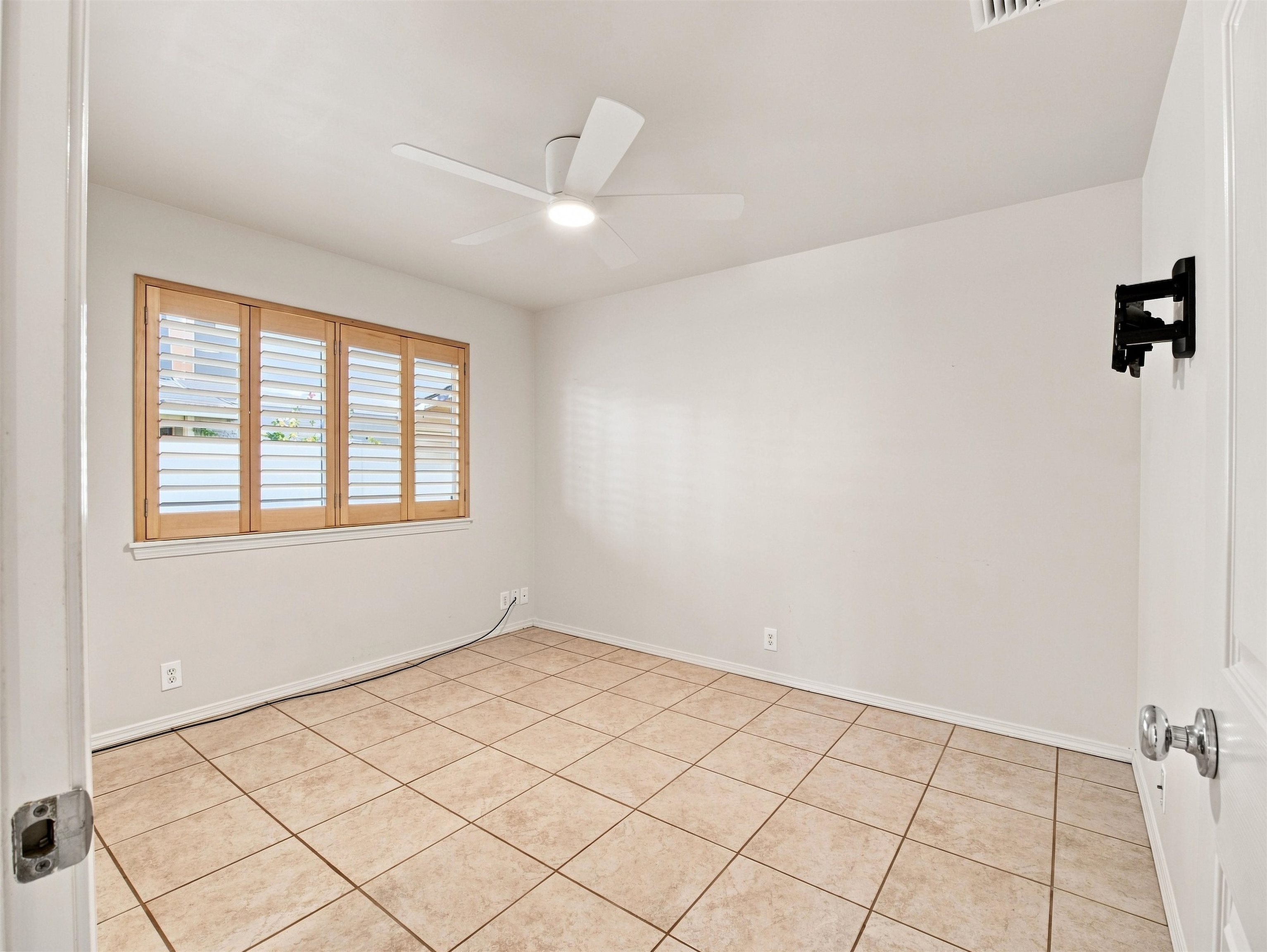47  Polale St , Kihei home - photo 23 of 35