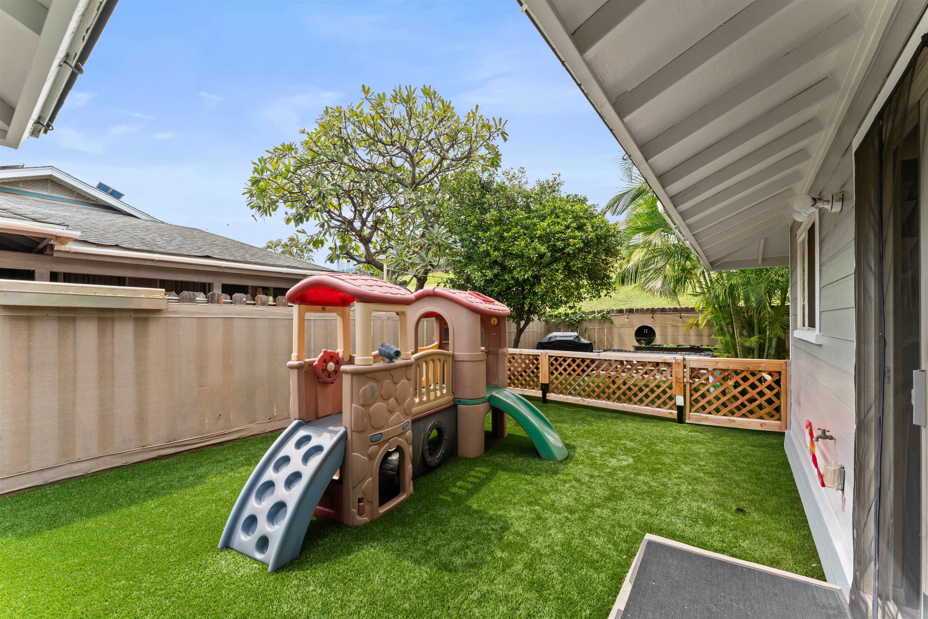 47  Poniu Cir , Wailuku home - photo 8 of 21