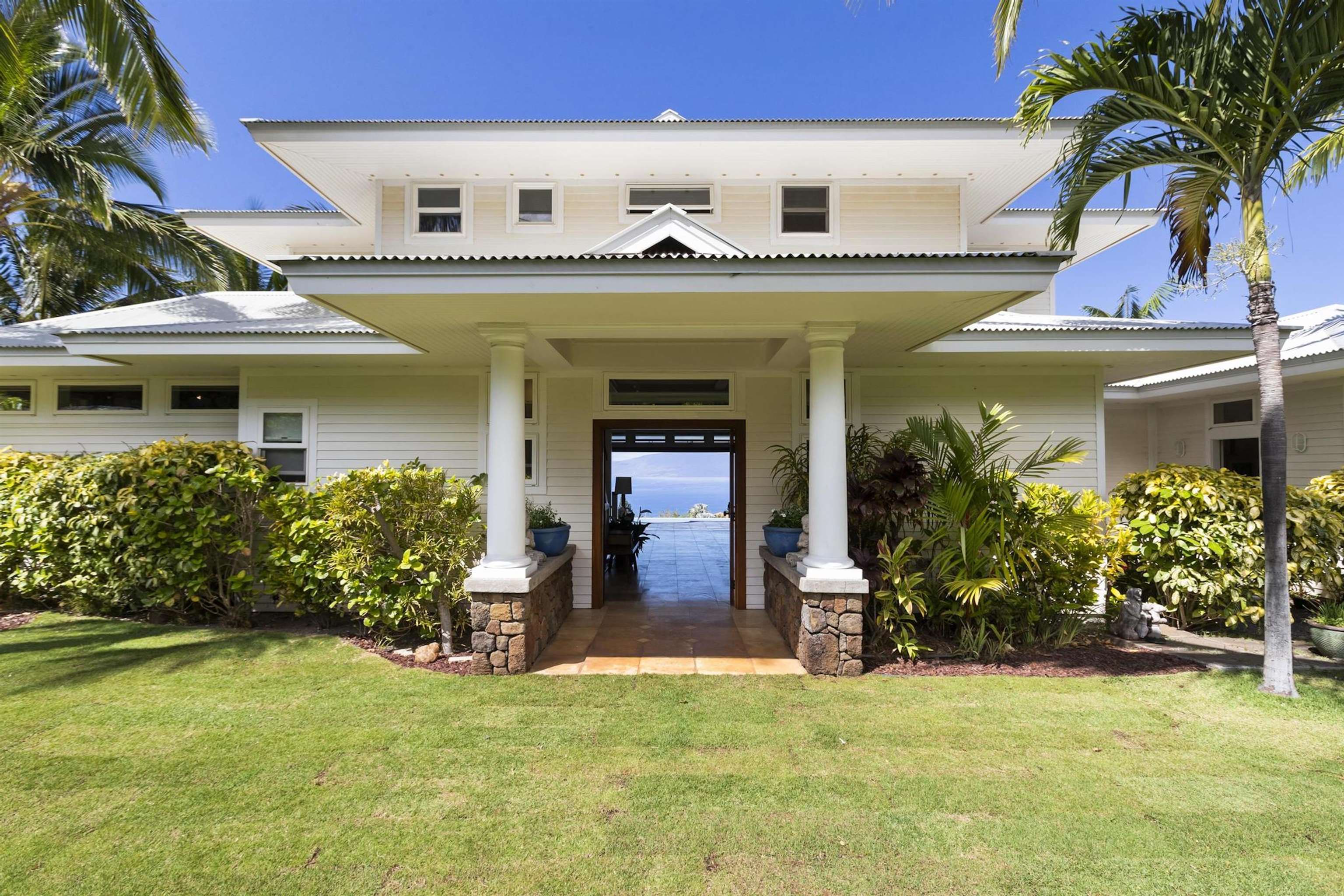 47  Wailau Pl Launiupoko, Lahaina home - photo 2 of 45