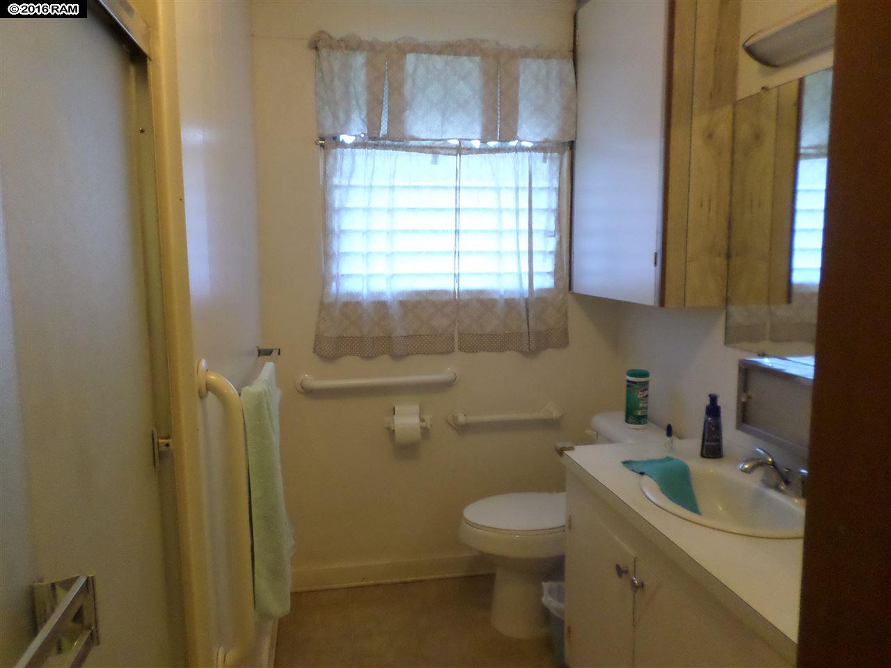 471  Laau St Maui High/ Kahului School, Kahului home - photo 15 of 27