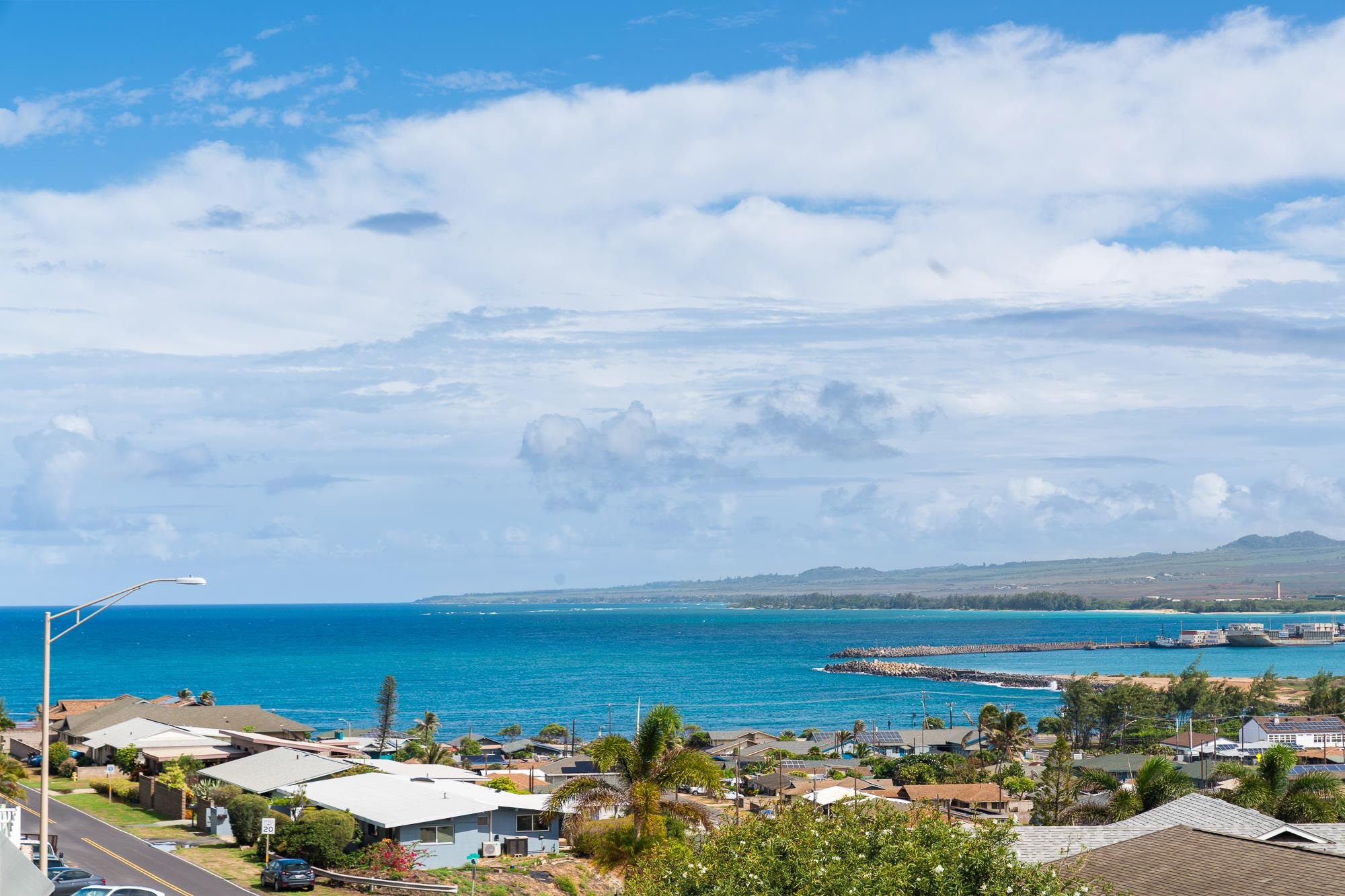 Puuone Gardens condo # 13, Wailuku, Hawaii - photo 2 of 30
