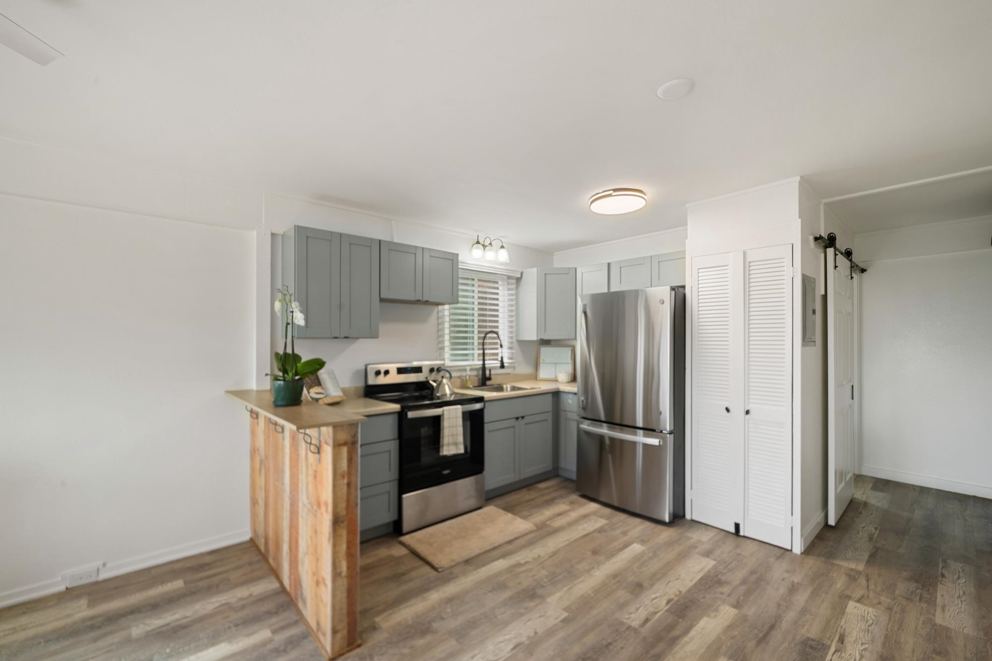 Puuone Gardens condo # 13, Wailuku, Hawaii - photo 18 of 30