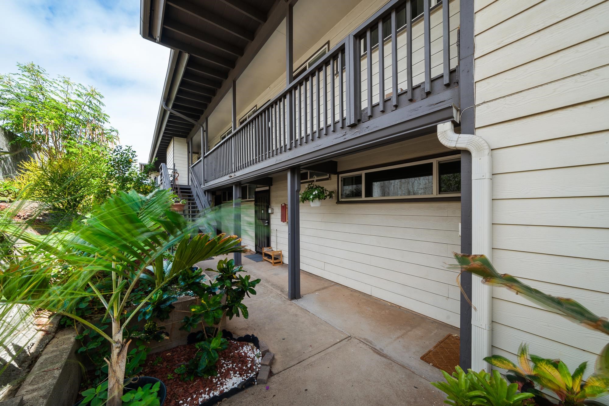 Puuone Gardens condo # 13, Wailuku, Hawaii - photo 4 of 30