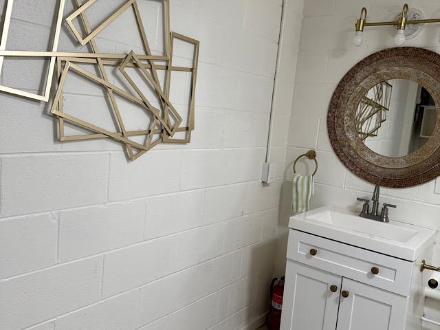 Puuone Gardens condo # 25, Wailuku, Hawaii - photo 7 of 12