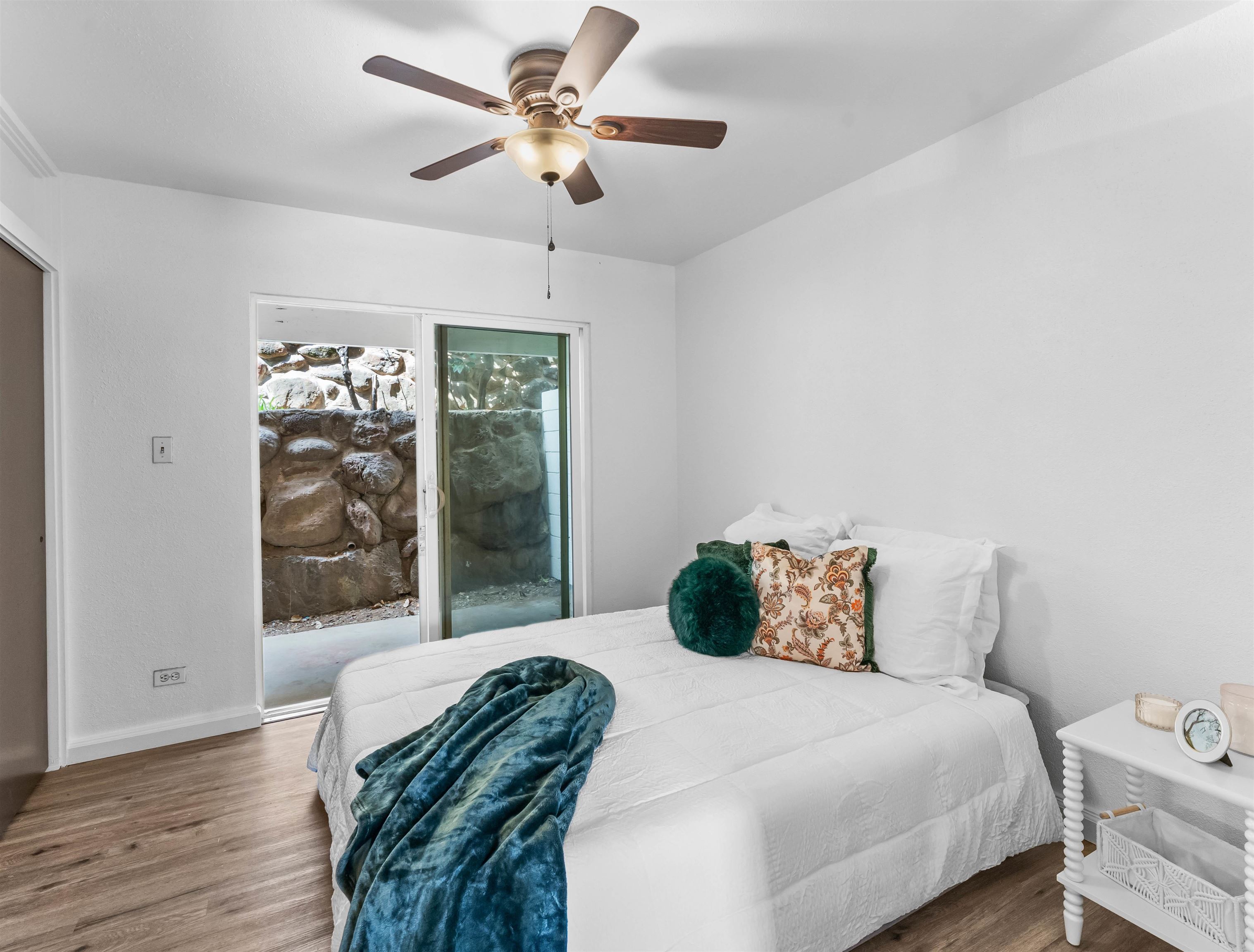 Puuone Gardens condo # 6, Wailuku, Hawaii - photo 2 of 17