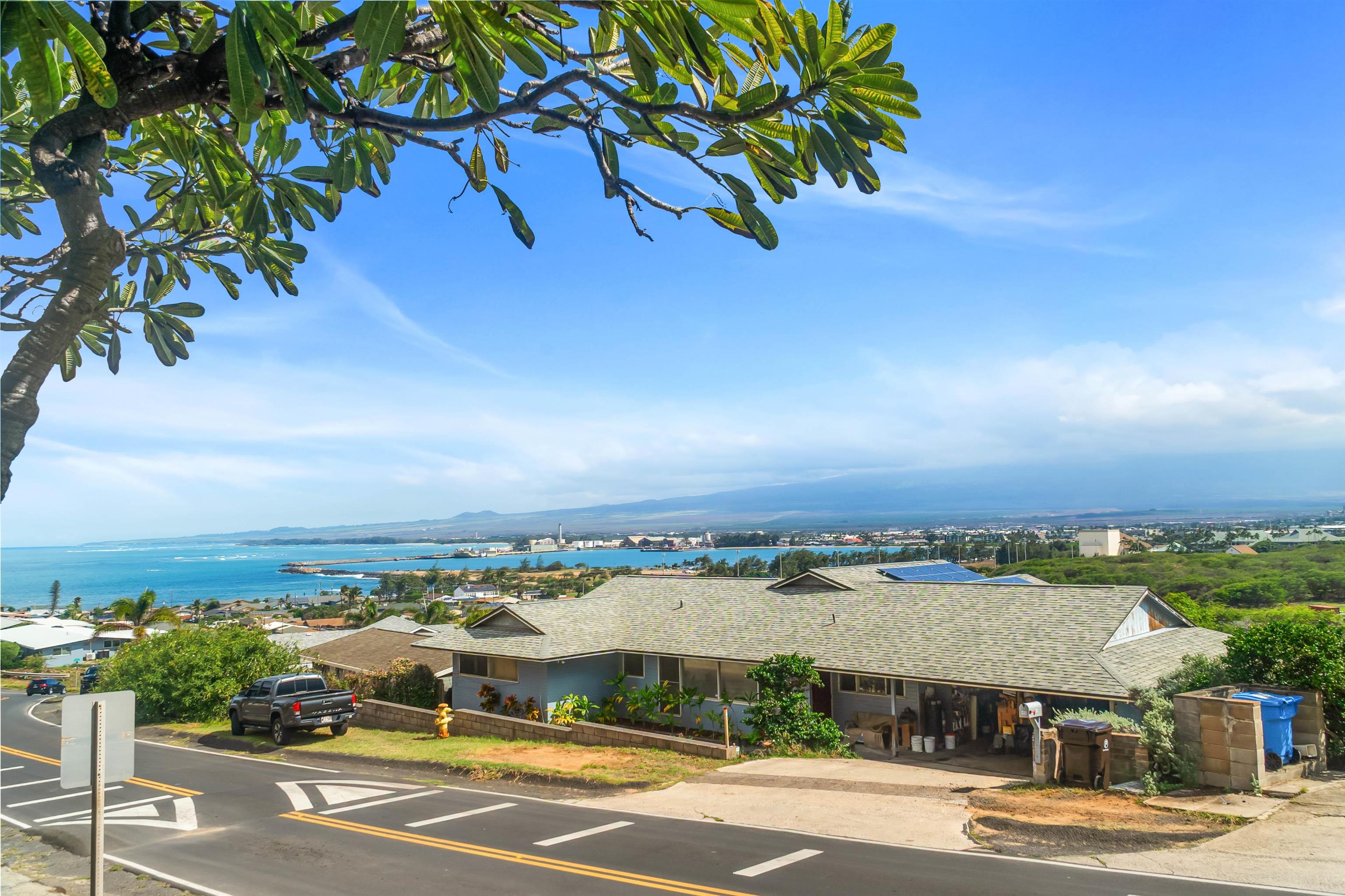 Puuone Gardens condo # 6, Wailuku, Hawaii - photo 15 of 17