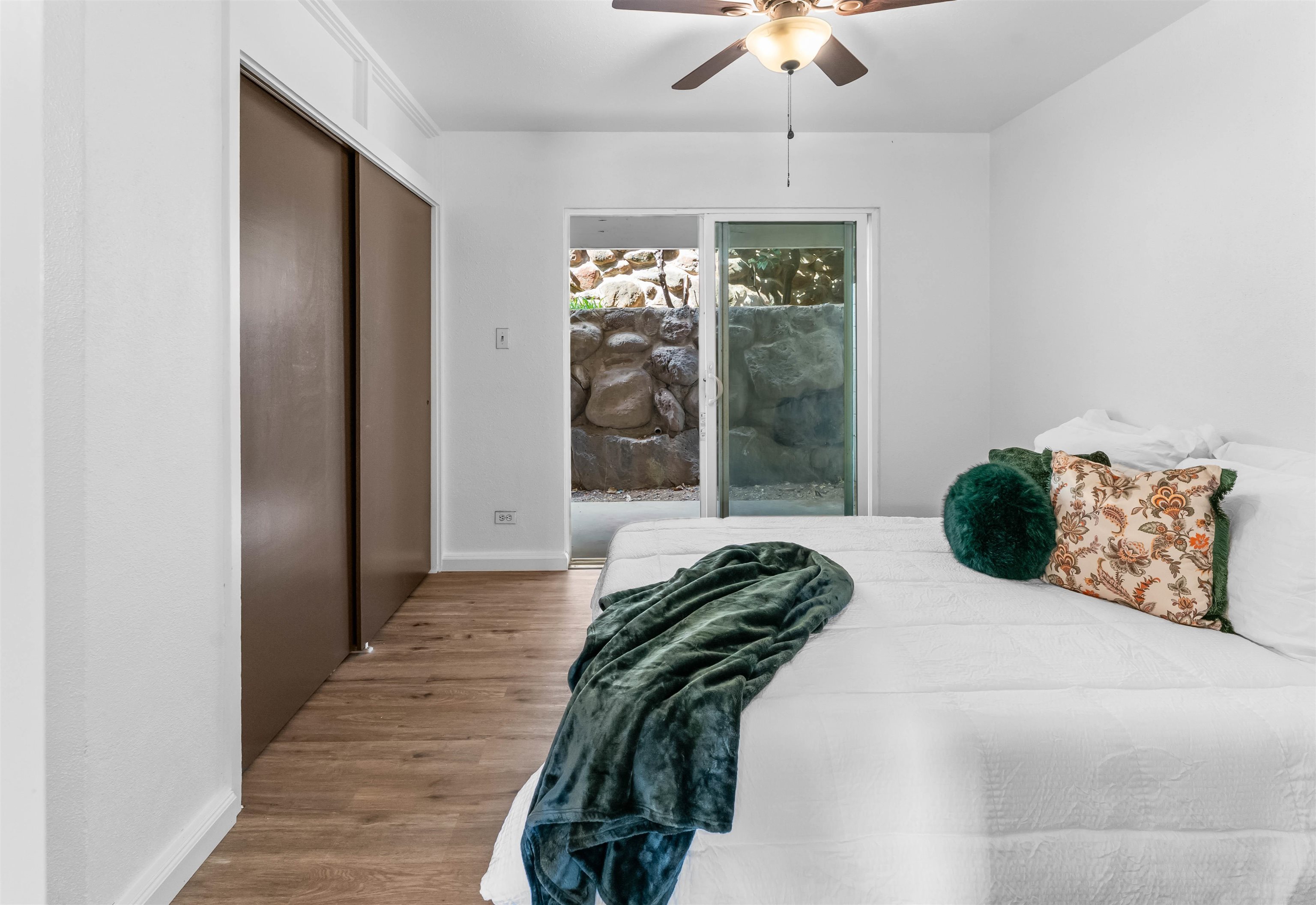 Puuone Gardens condo # 6, Wailuku, Hawaii - photo 6 of 17