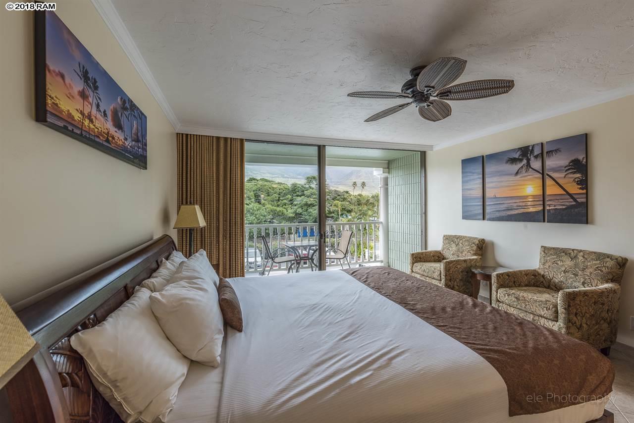 Lahaina Shores condo # 208, Lahaina, Hawaii - photo 12 of 30