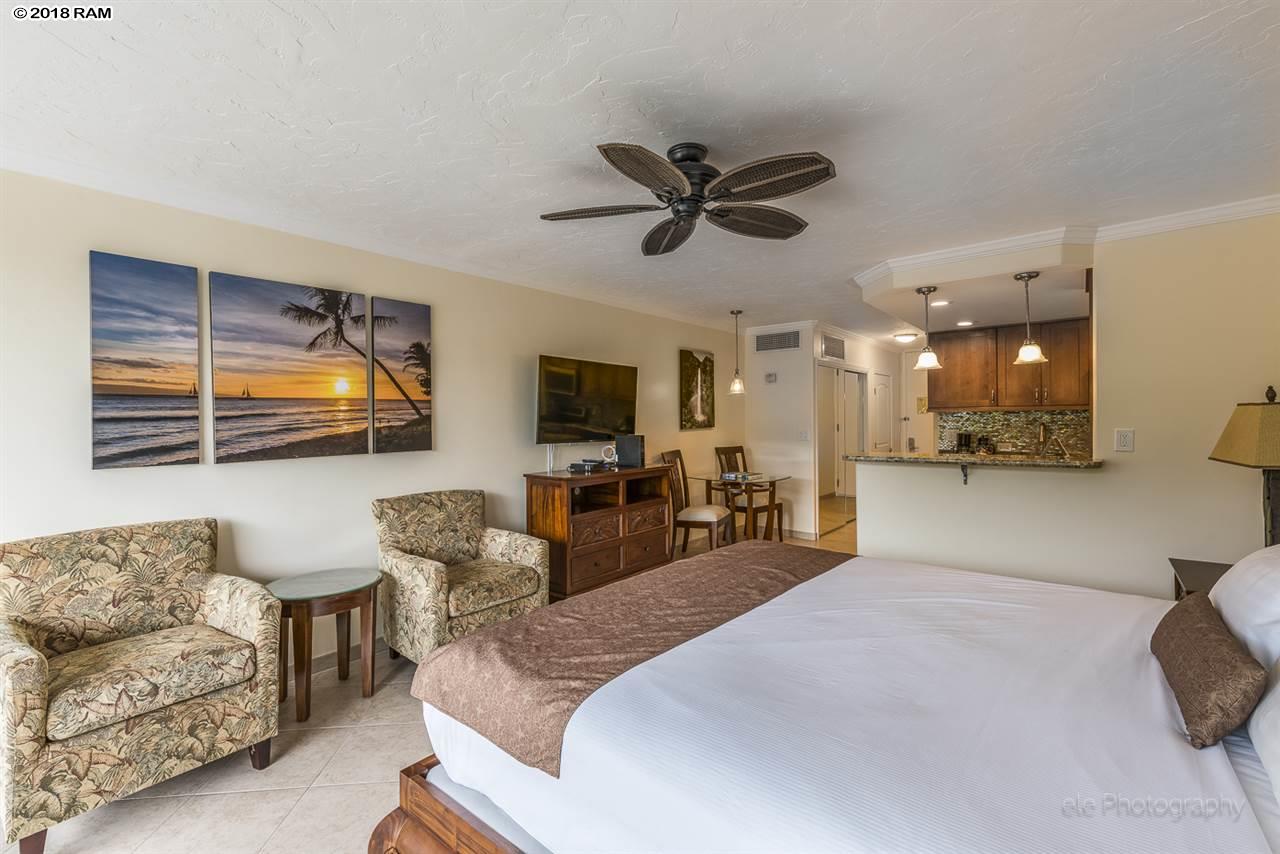Lahaina Shores condo # 208, Lahaina, Hawaii - photo 15 of 30