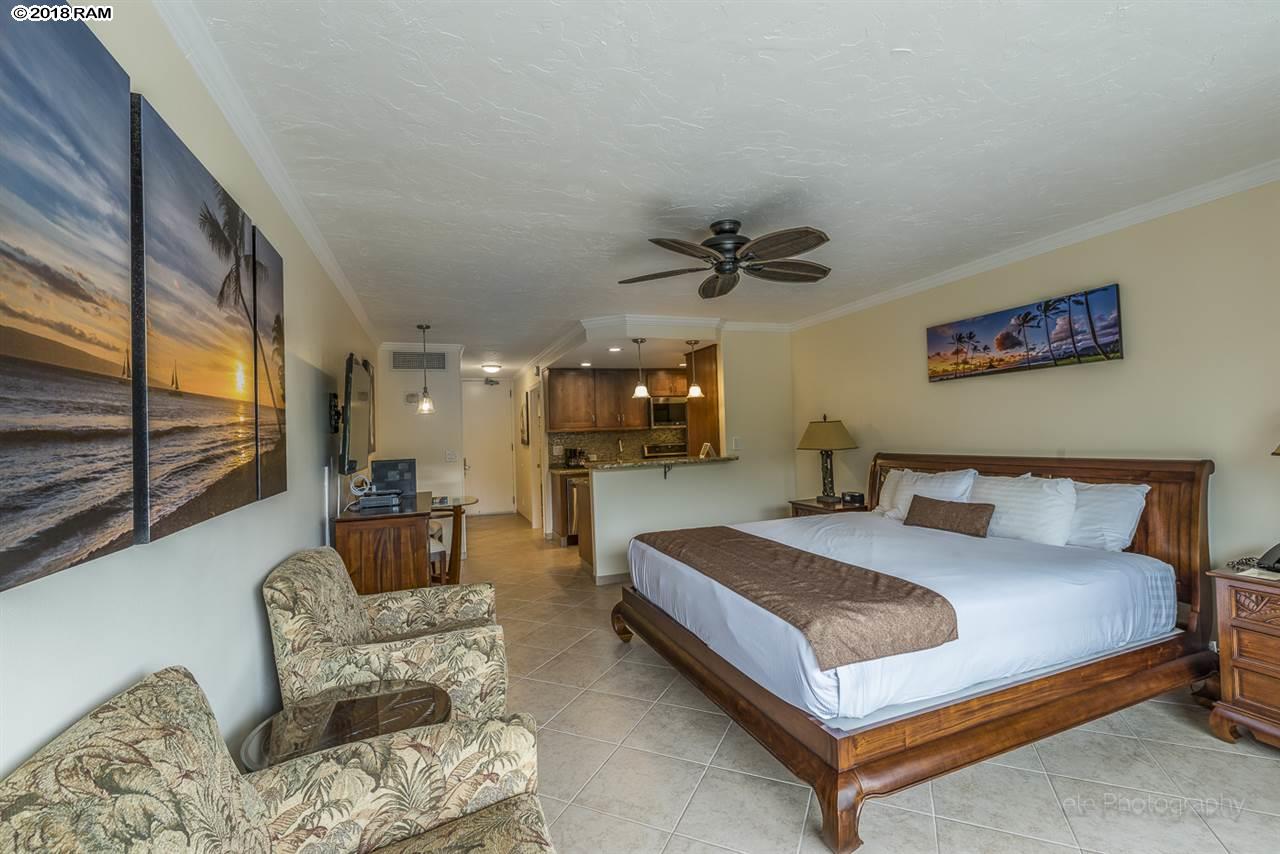 Lahaina Shores condo # 208, Lahaina, Hawaii - photo 16 of 30