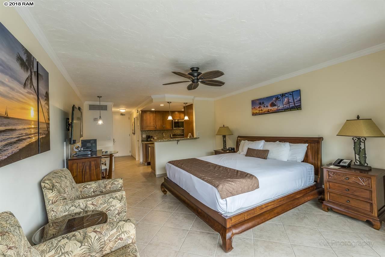 Lahaina Shores condo # 208, Lahaina, Hawaii - photo 17 of 30