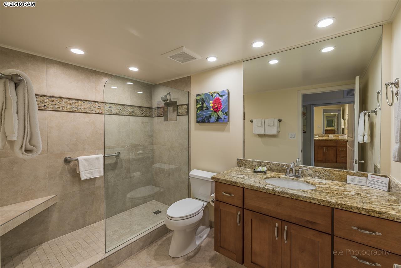 Lahaina Shores condo # 208, Lahaina, Hawaii - photo 8 of 30