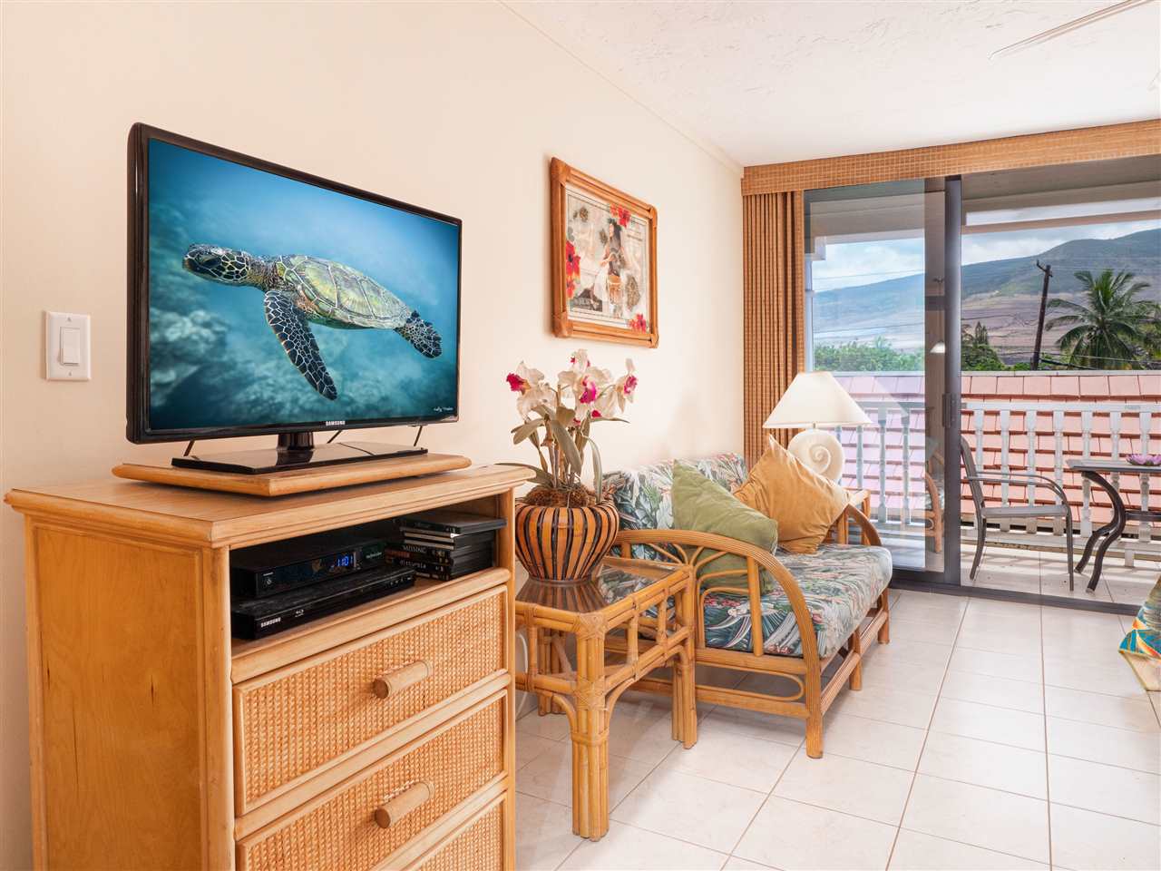 Lahaina Shores condo # 218, Lahaina, Hawaii - photo 4 of 21