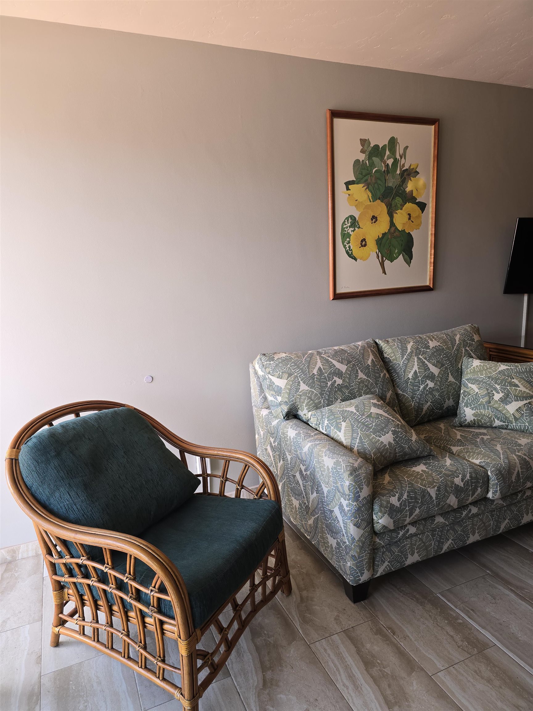 Lahaina Shores condo # 220, Lahaina, Hawaii - photo 13 of 23