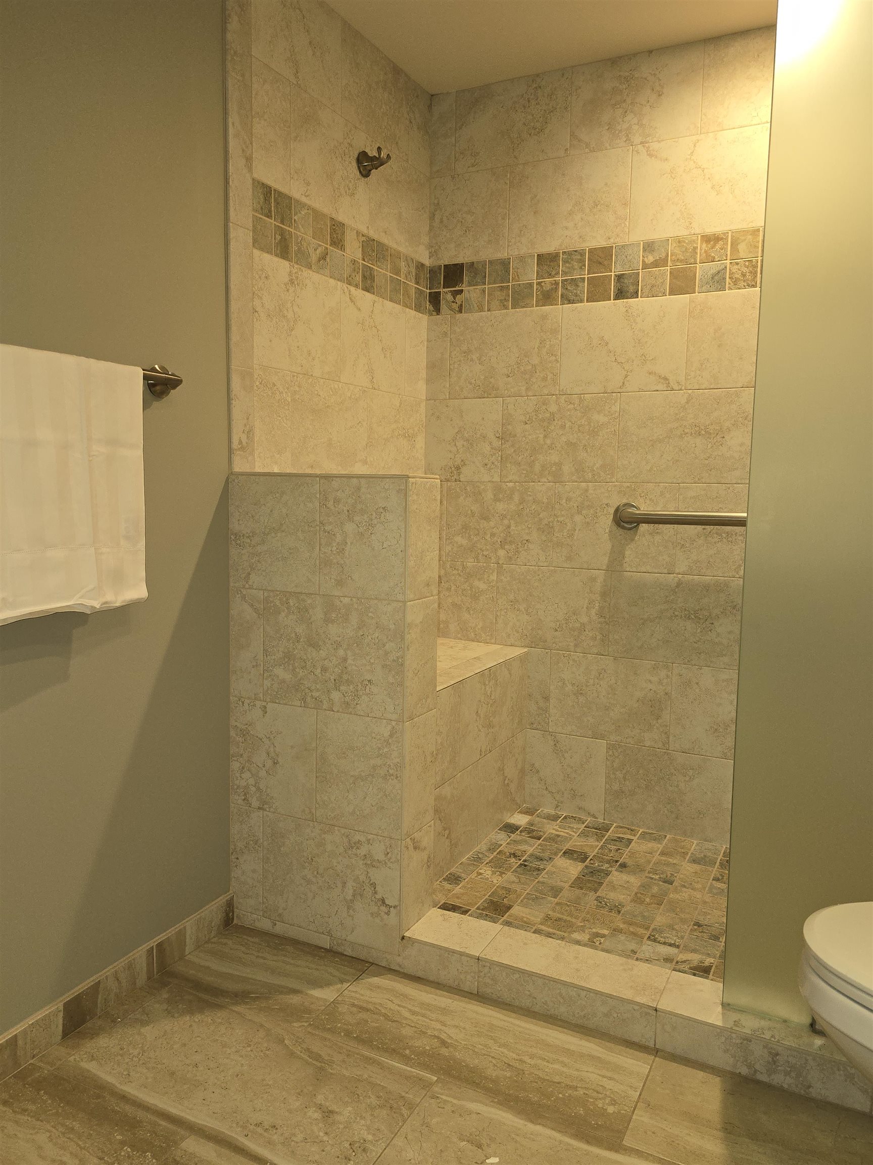 Lahaina Shores condo # 220, Lahaina, Hawaii - photo 15 of 23