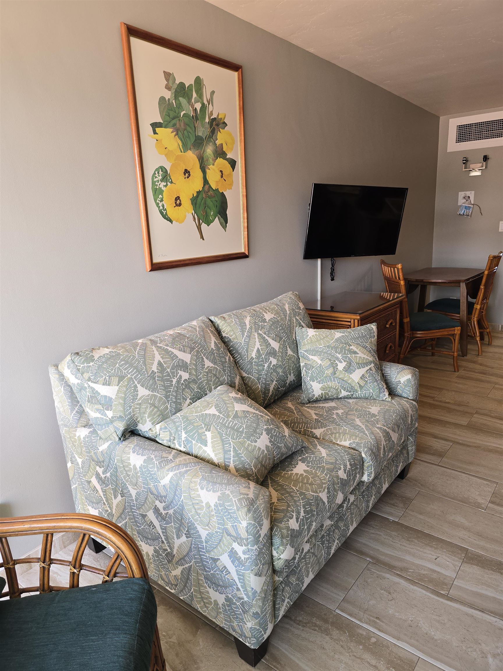 Lahaina Shores condo # 220, Lahaina, Hawaii - photo 18 of 23