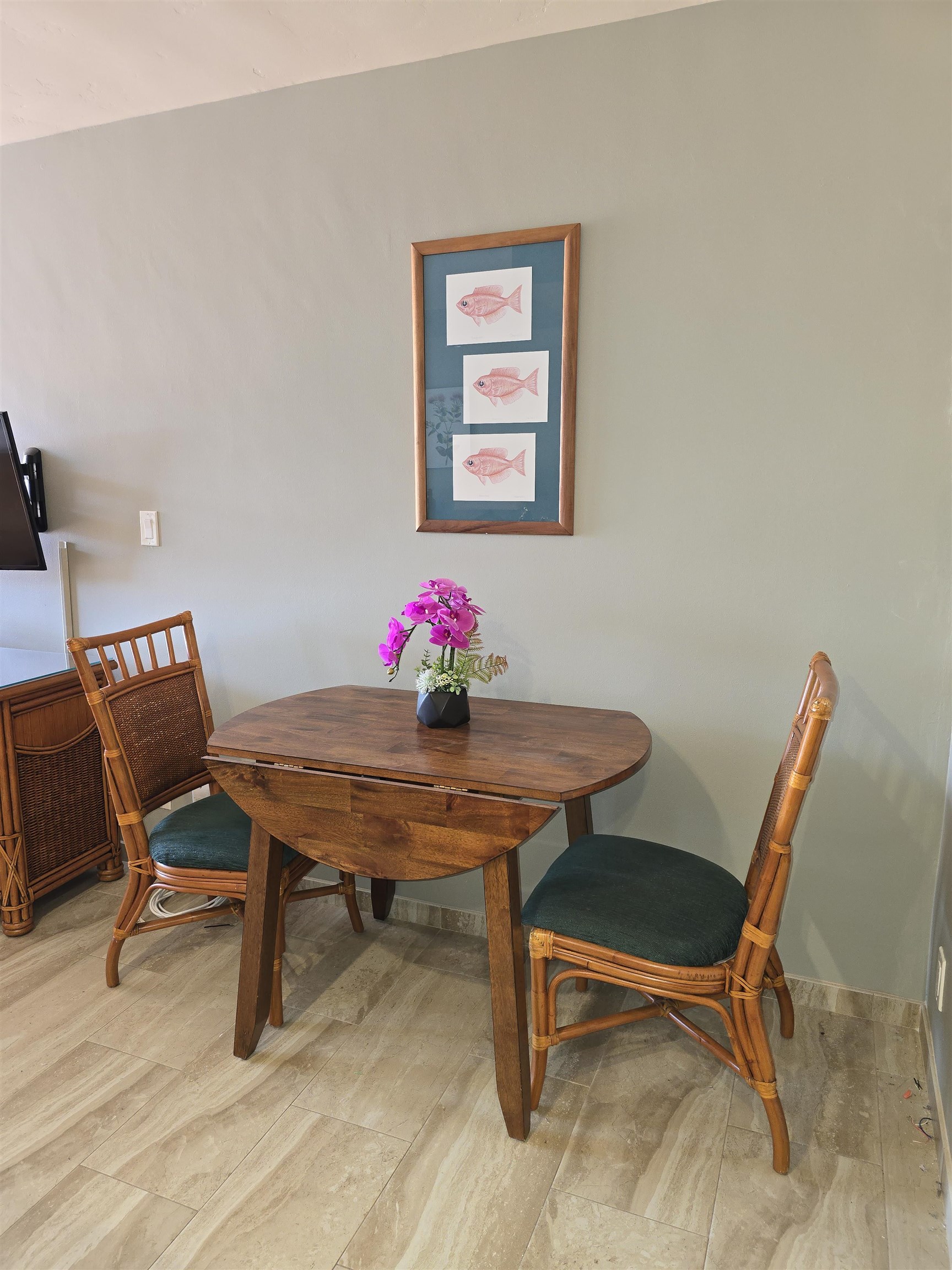 Lahaina Shores condo # 220, Lahaina, Hawaii - photo 3 of 23