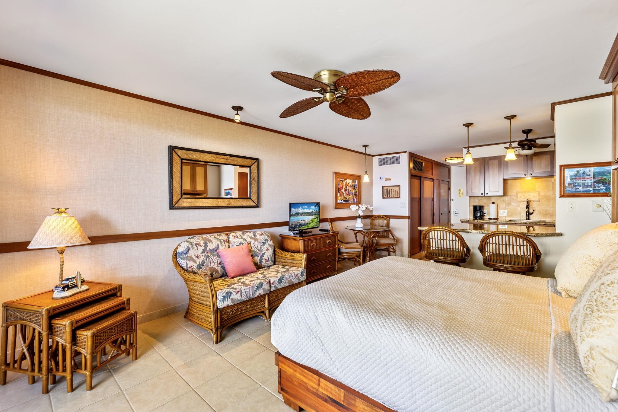 Lahaina Shores condo # 229, Lahaina, Hawaii - photo 11 of 30