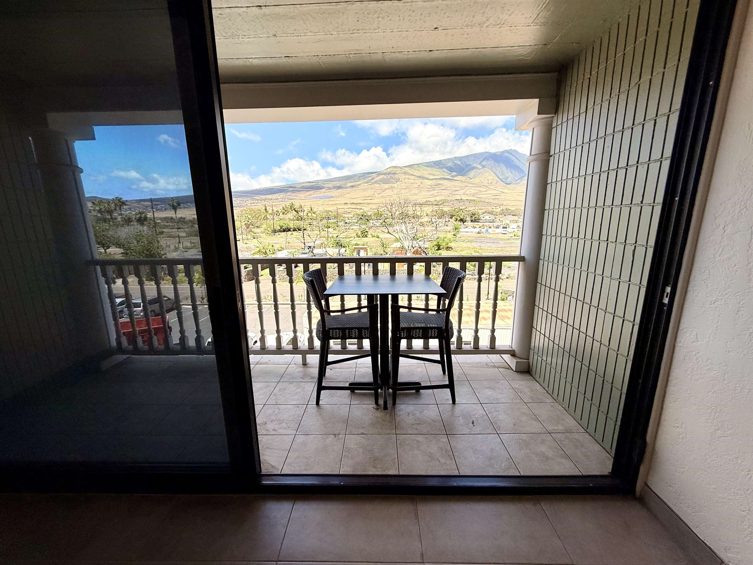 Lahaina Shores condo # 308, Lahaina, Hawaii - photo 15 of 40