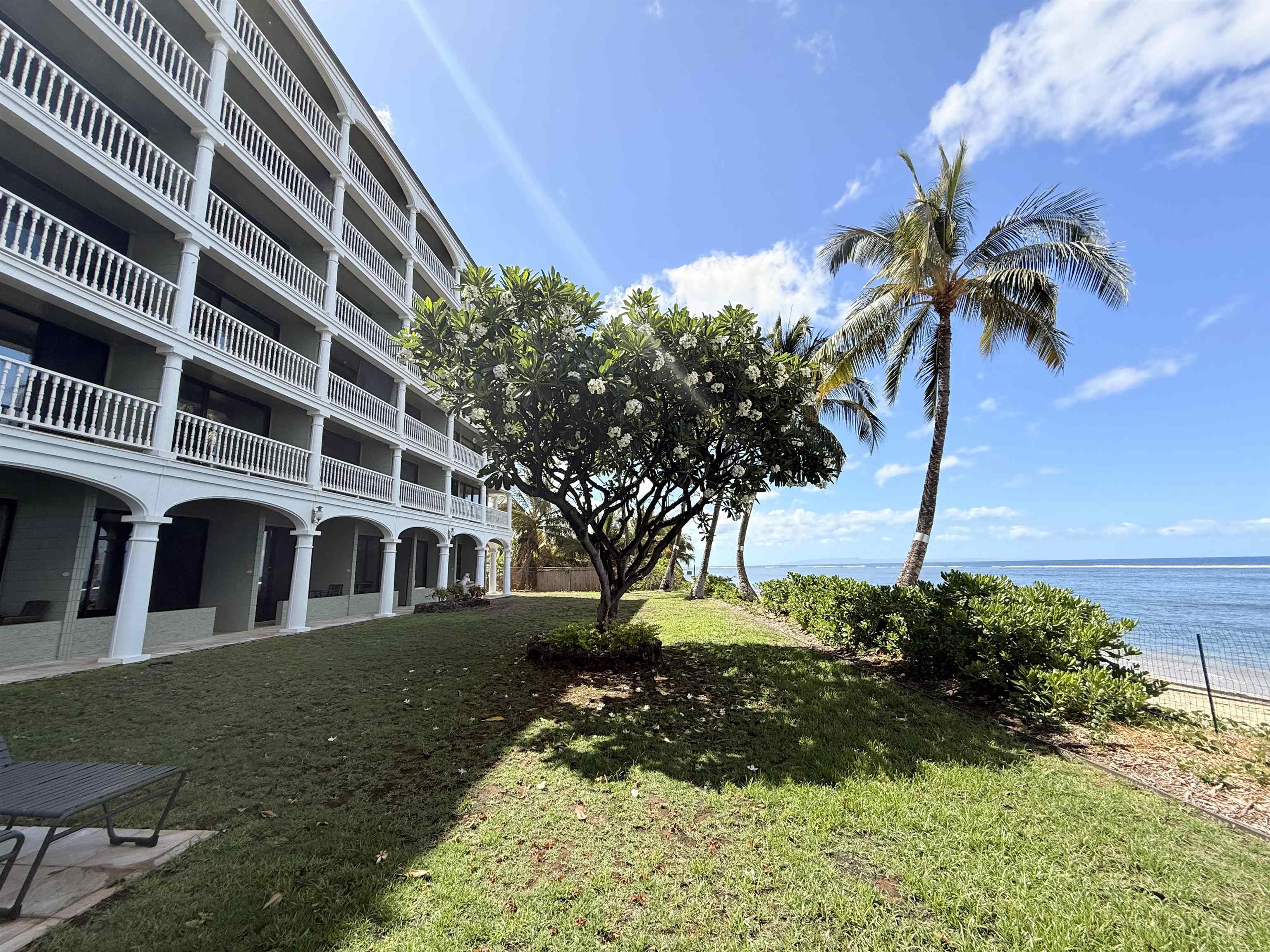 Lahaina Shores condo # 308, Lahaina, Hawaii - photo 33 of 40