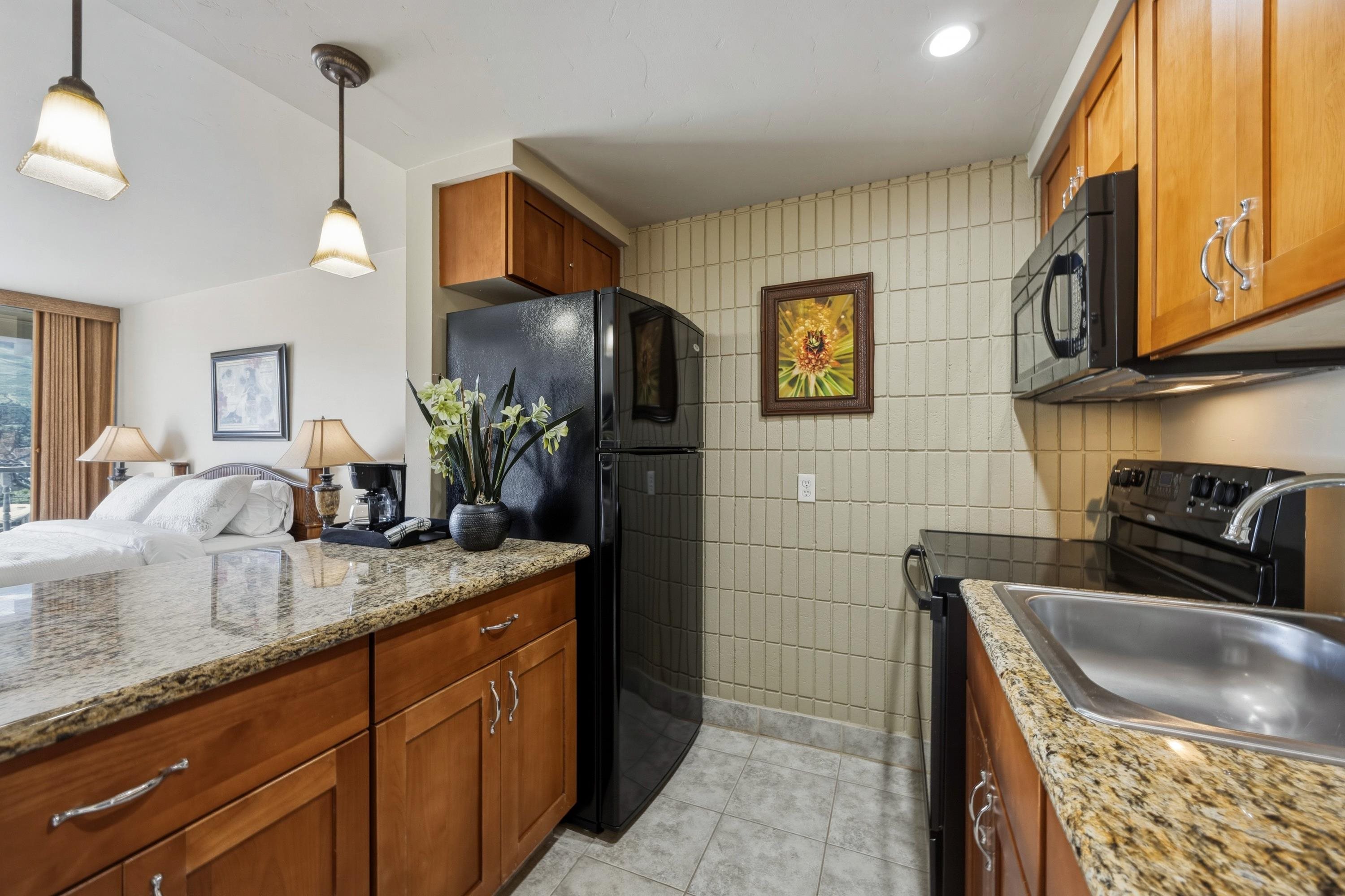 Lahaina Shores condo # 314, Lahaina, Hawaii - photo 6 of 29