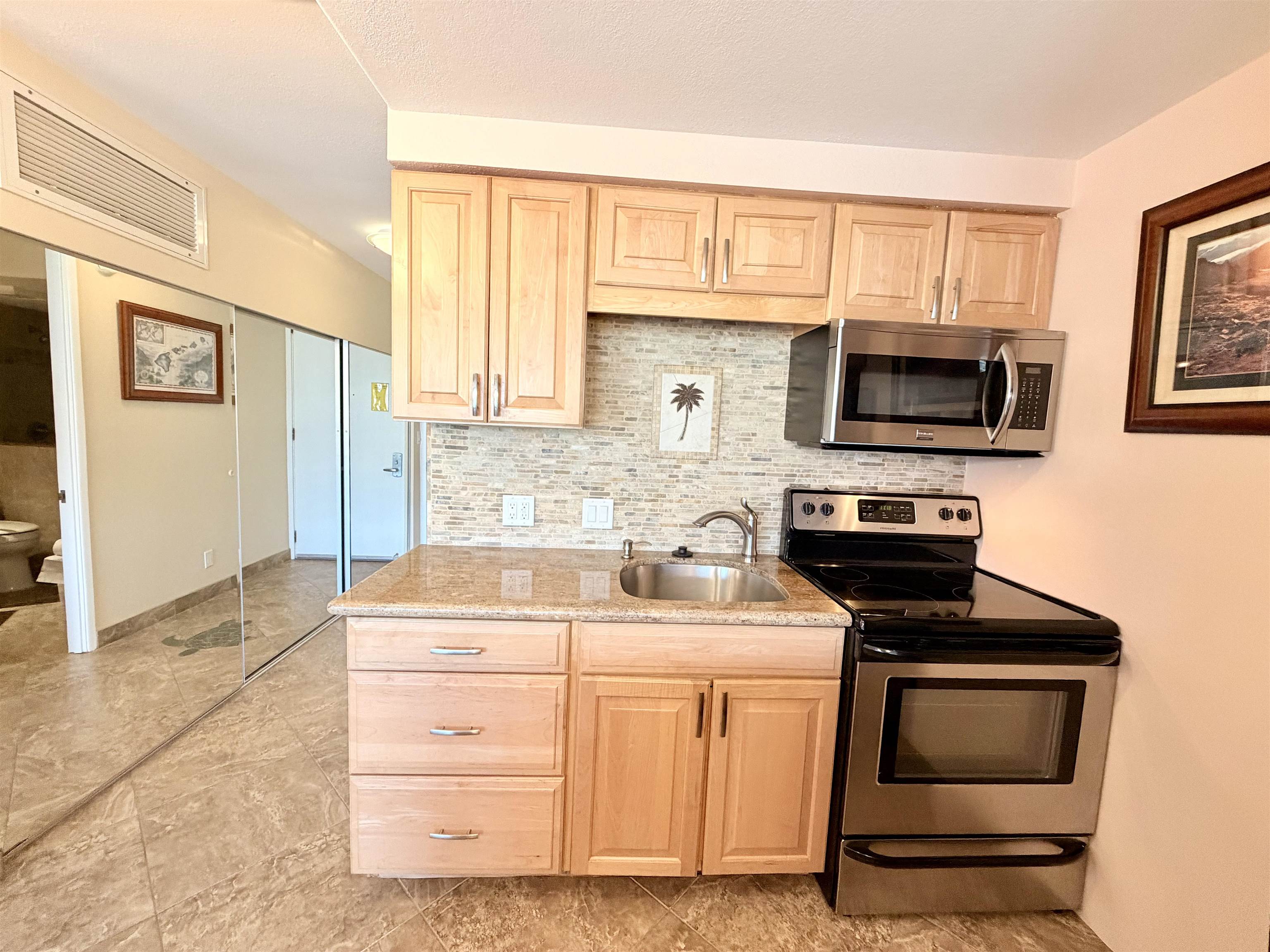 Lahaina Shores condo # 320, Lahaina, Hawaii - photo 2 of 41