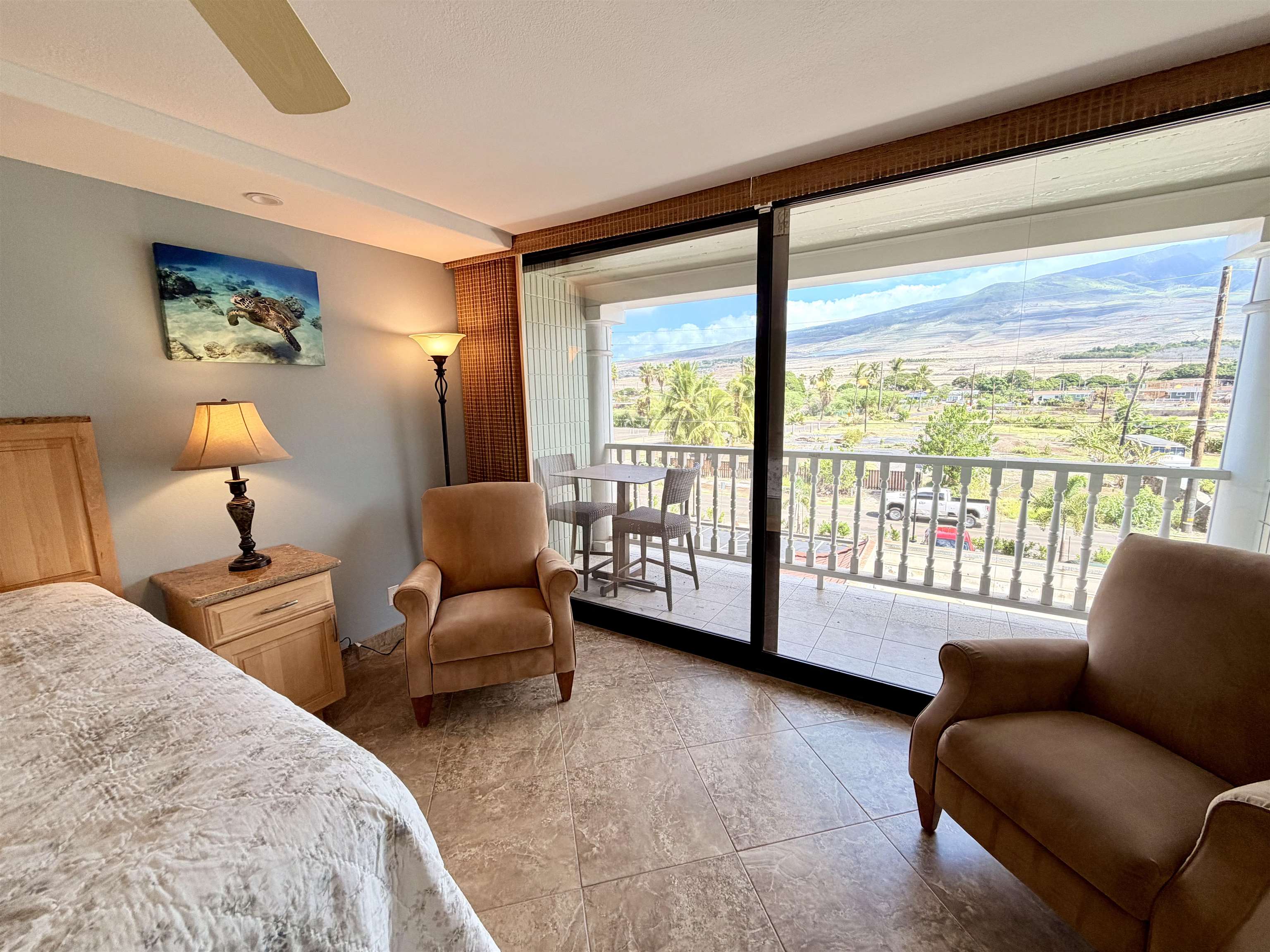 Lahaina Shores condo # 320, Lahaina, Hawaii - photo 16 of 41