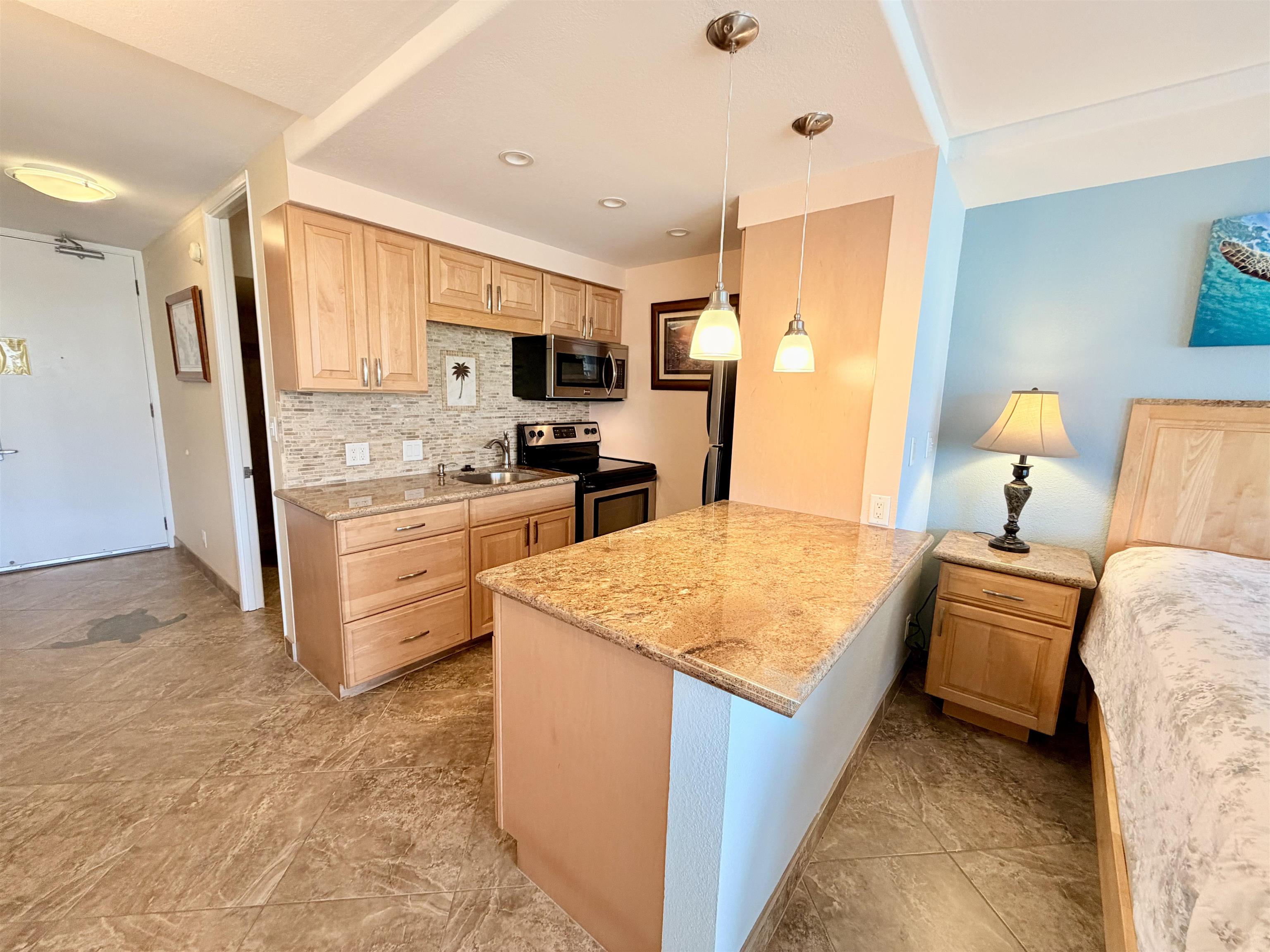 Lahaina Shores condo # 320, Lahaina, Hawaii - photo 3 of 41