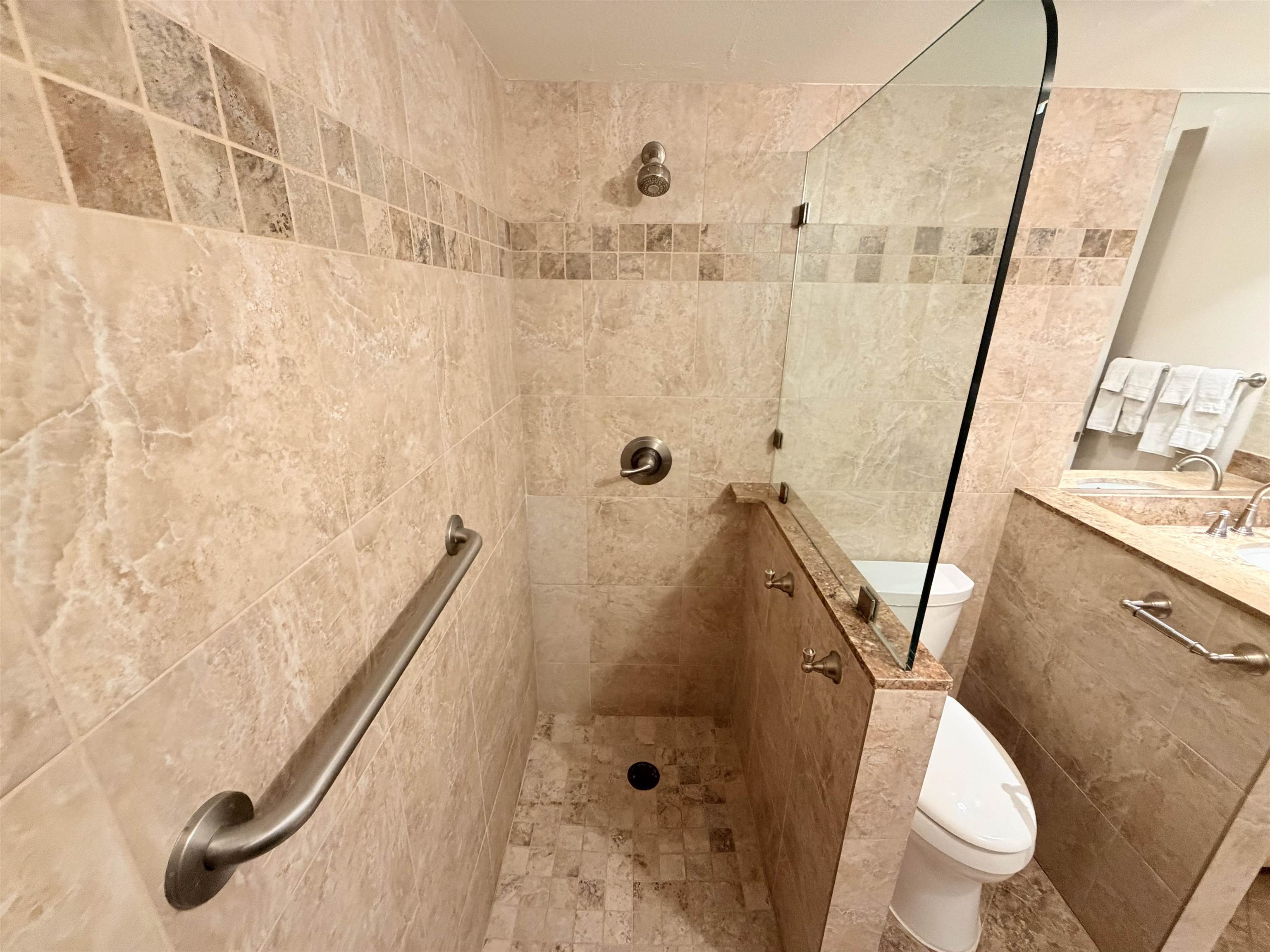 Lahaina Shores condo # 320, Lahaina, Hawaii - photo 22 of 41