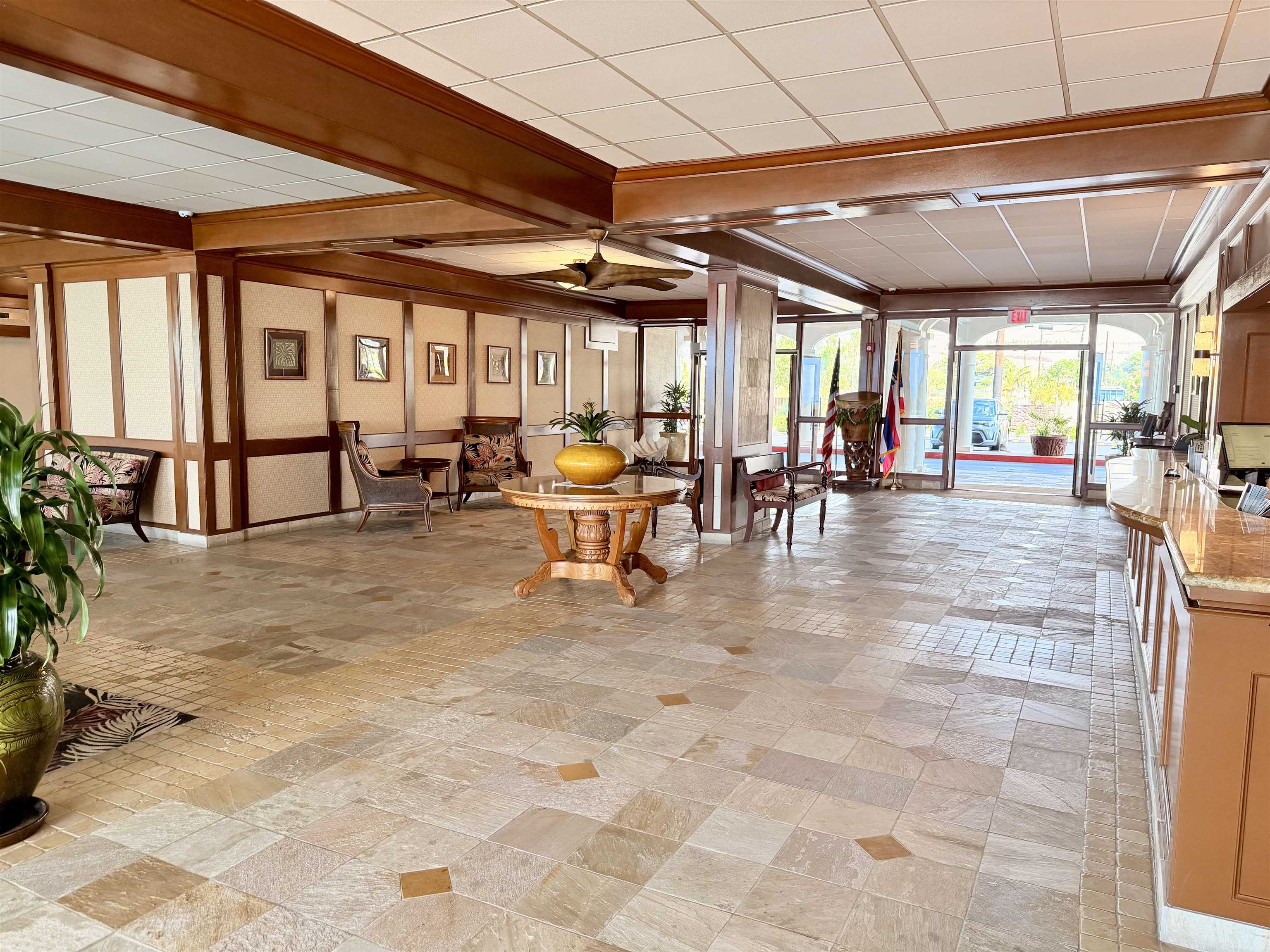 Lahaina Shores condo # 320, Lahaina, Hawaii - photo 36 of 41