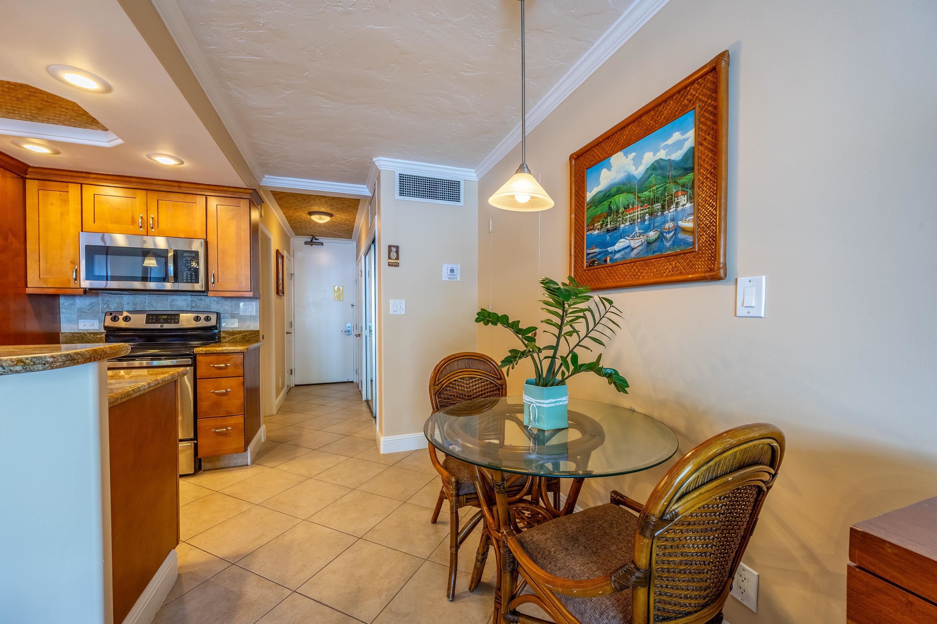 Lahaina Shores condo # 327, Lahaina, Hawaii - photo 11 of 27