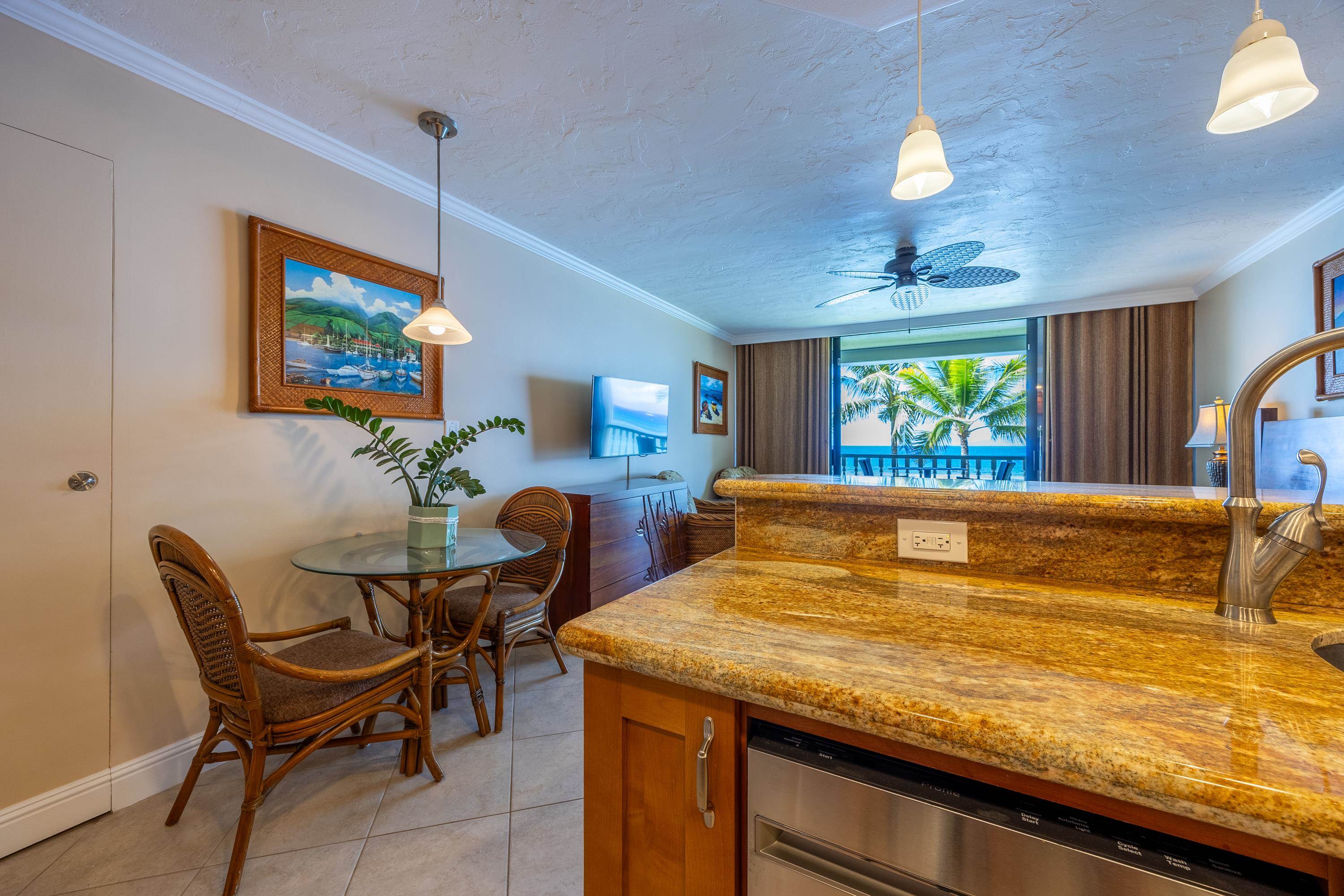 Lahaina Shores condo # 327, Lahaina, Hawaii - photo 3 of 27