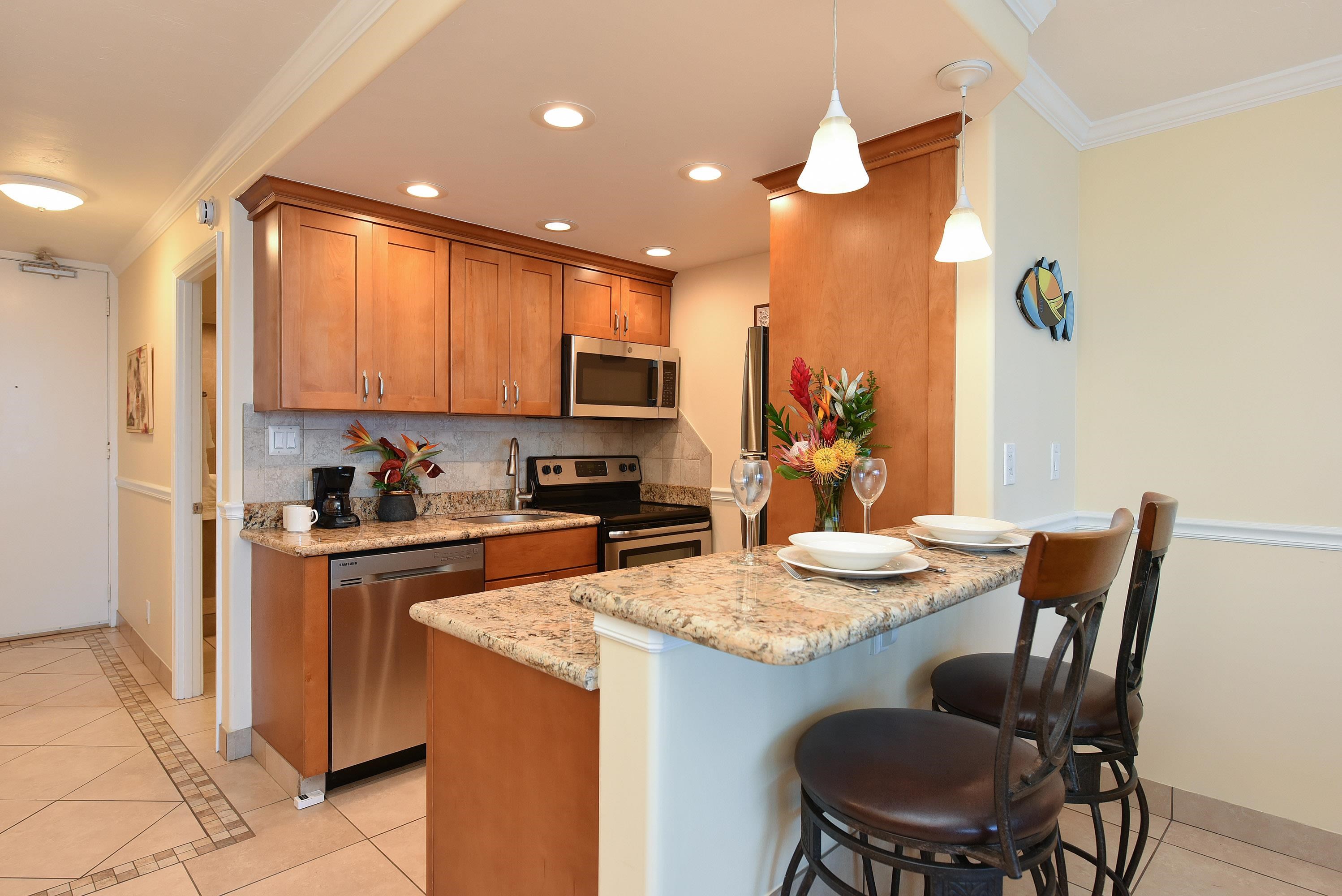 Lahaina Shores condo # 333, Lahaina, Hawaii - photo 3 of 38