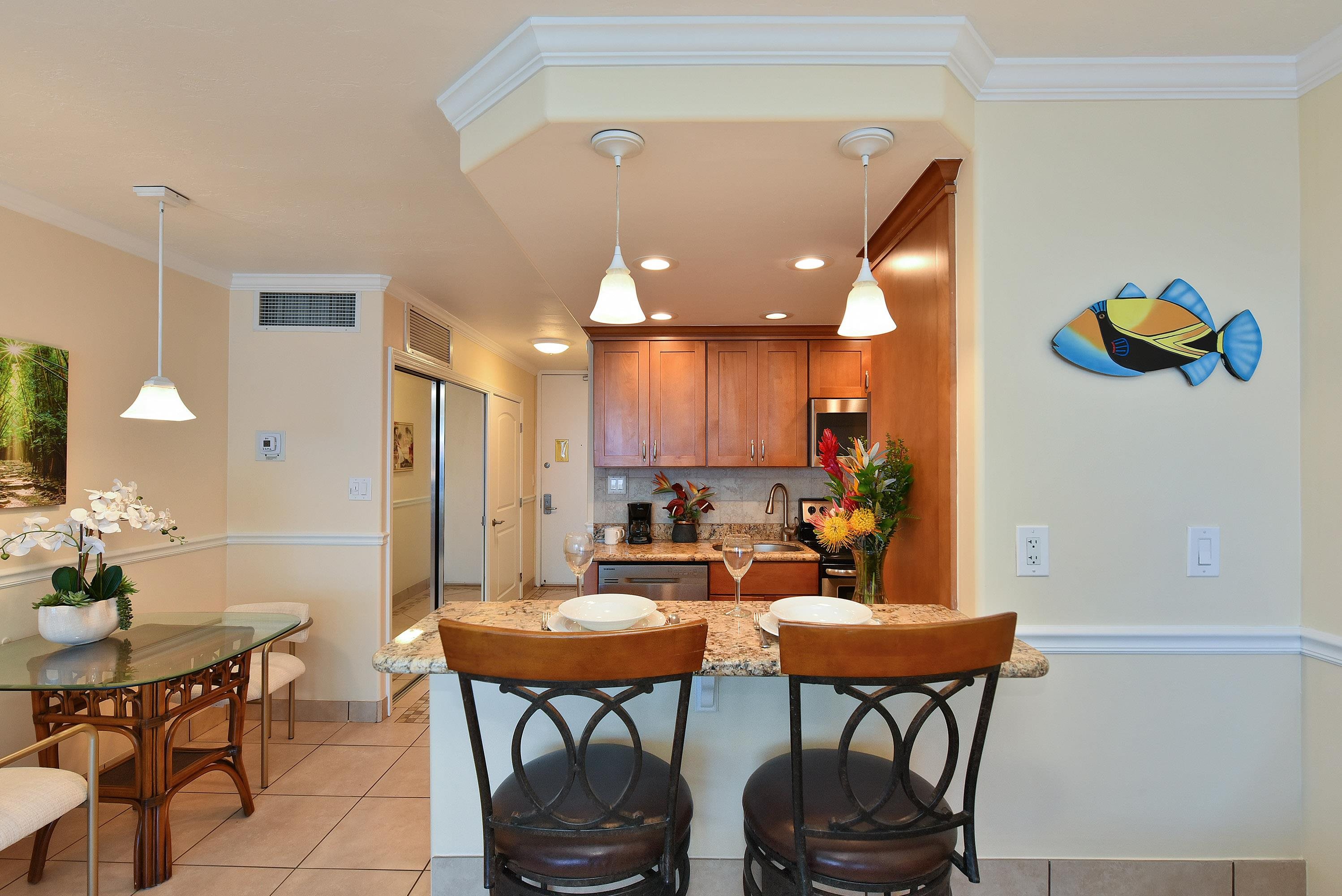 Lahaina Shores condo # 333, Lahaina, Hawaii - photo 8 of 38